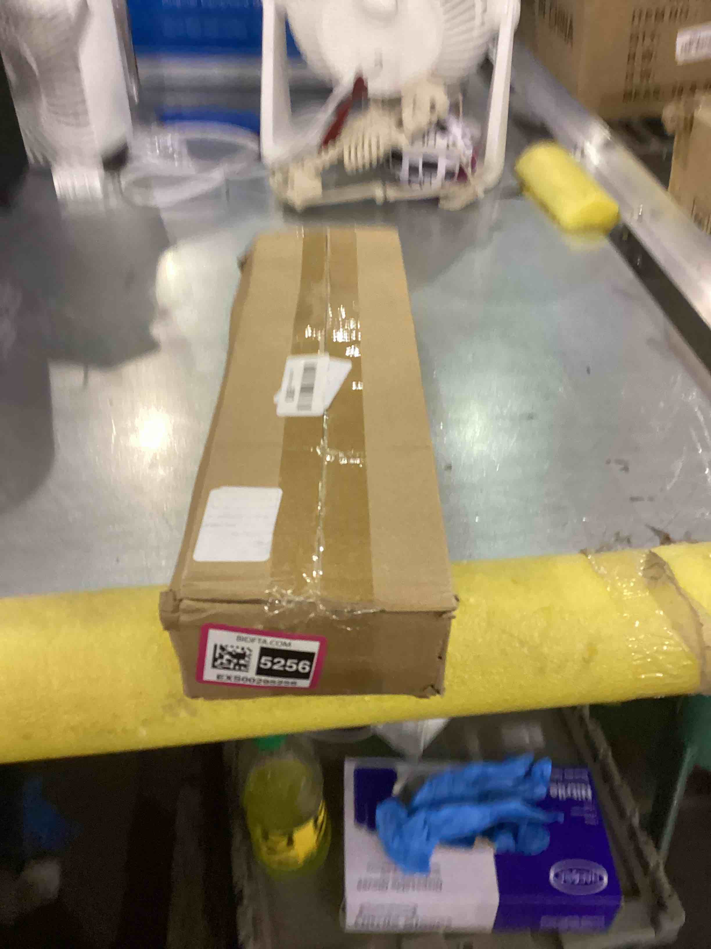 https://s3.amazonaws.com/lotting-images-prod/bidfta/EXS00295256_1686740911603.jpeg