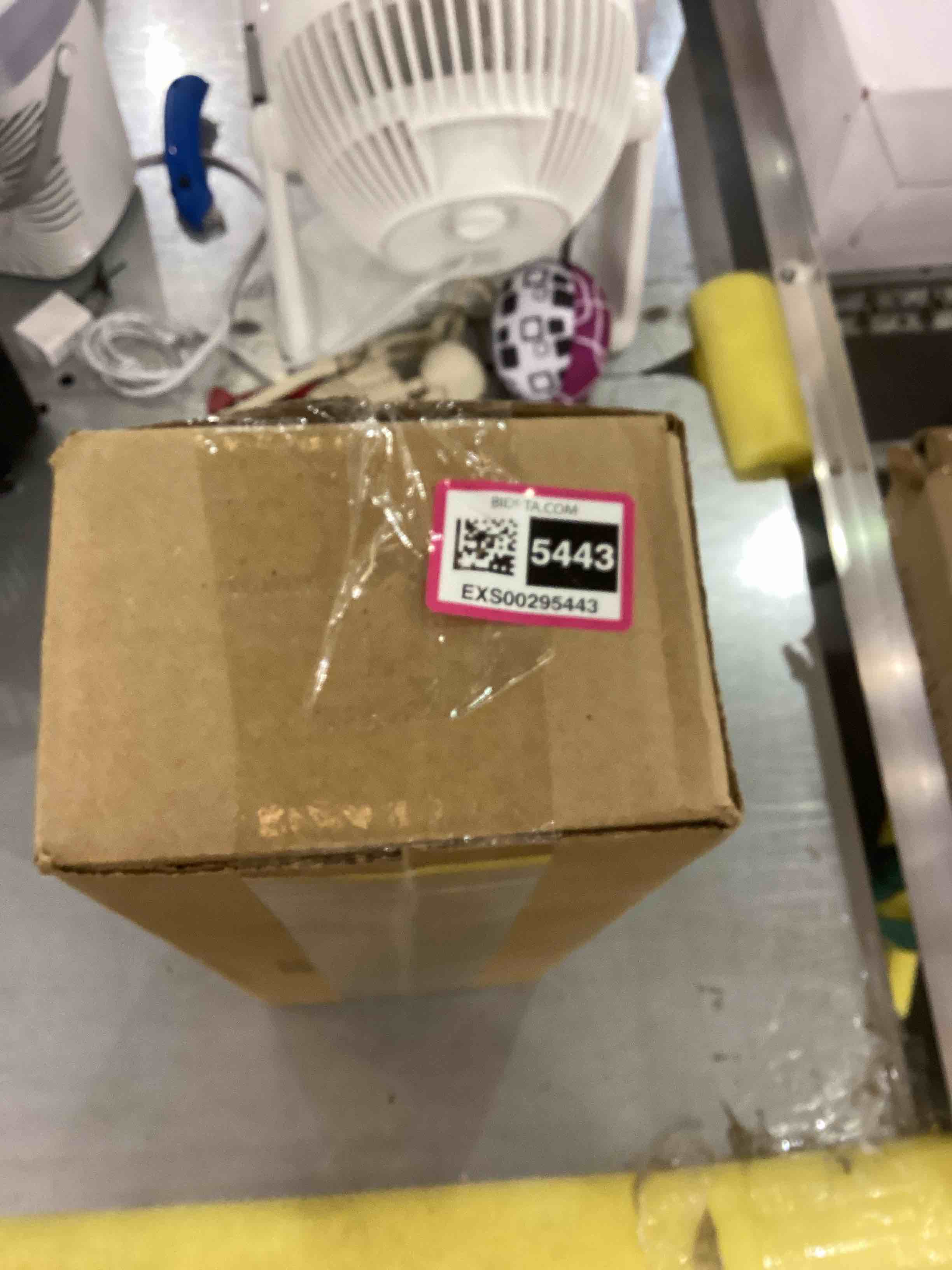 https://s3.amazonaws.com/lotting-images-prod/bidfta/EXS00295443_1686764078784.jpeg