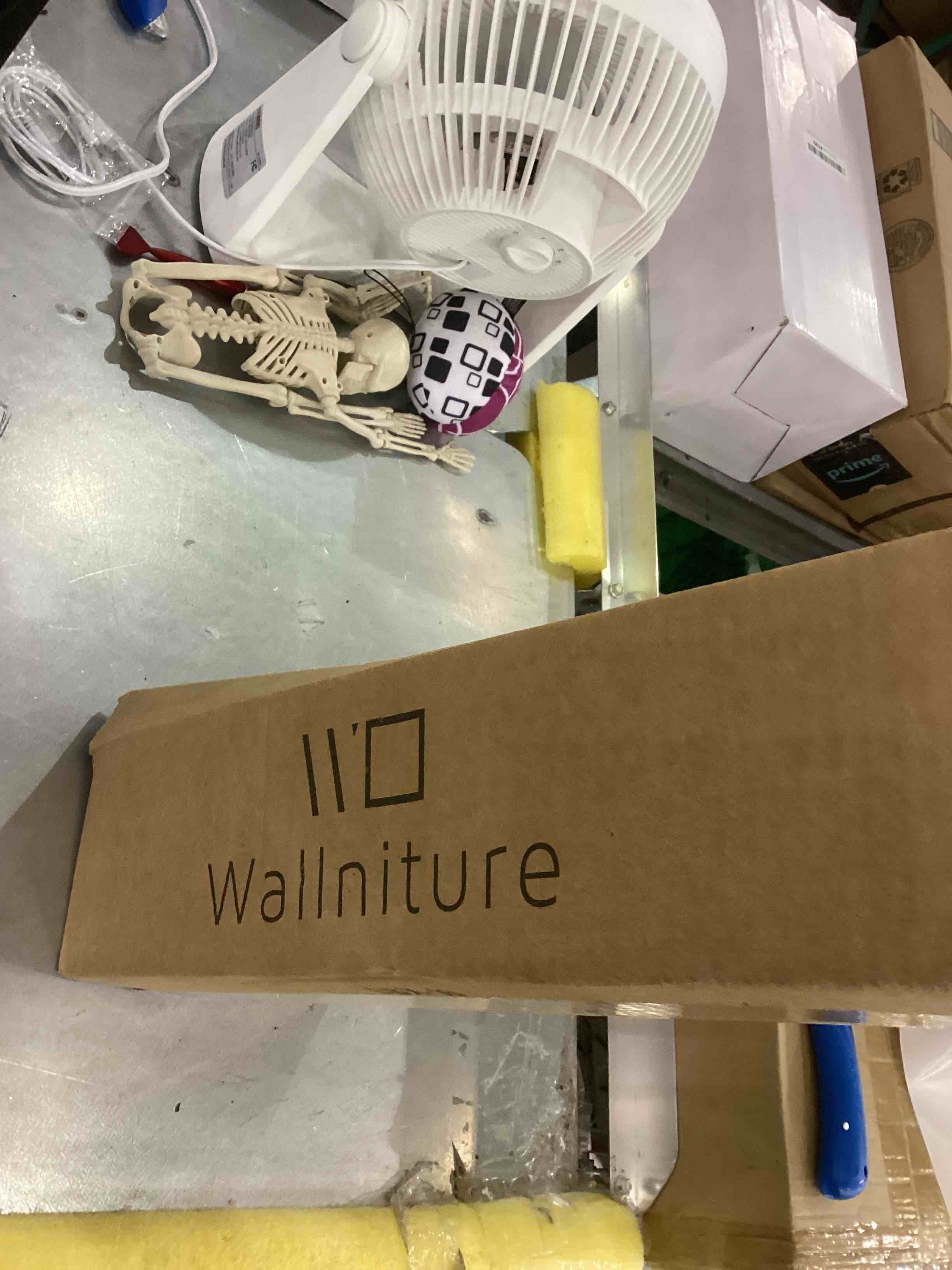 https://s3.amazonaws.com/lotting-images-prod/bidfta/EXS00295443_1686764080717.jpeg