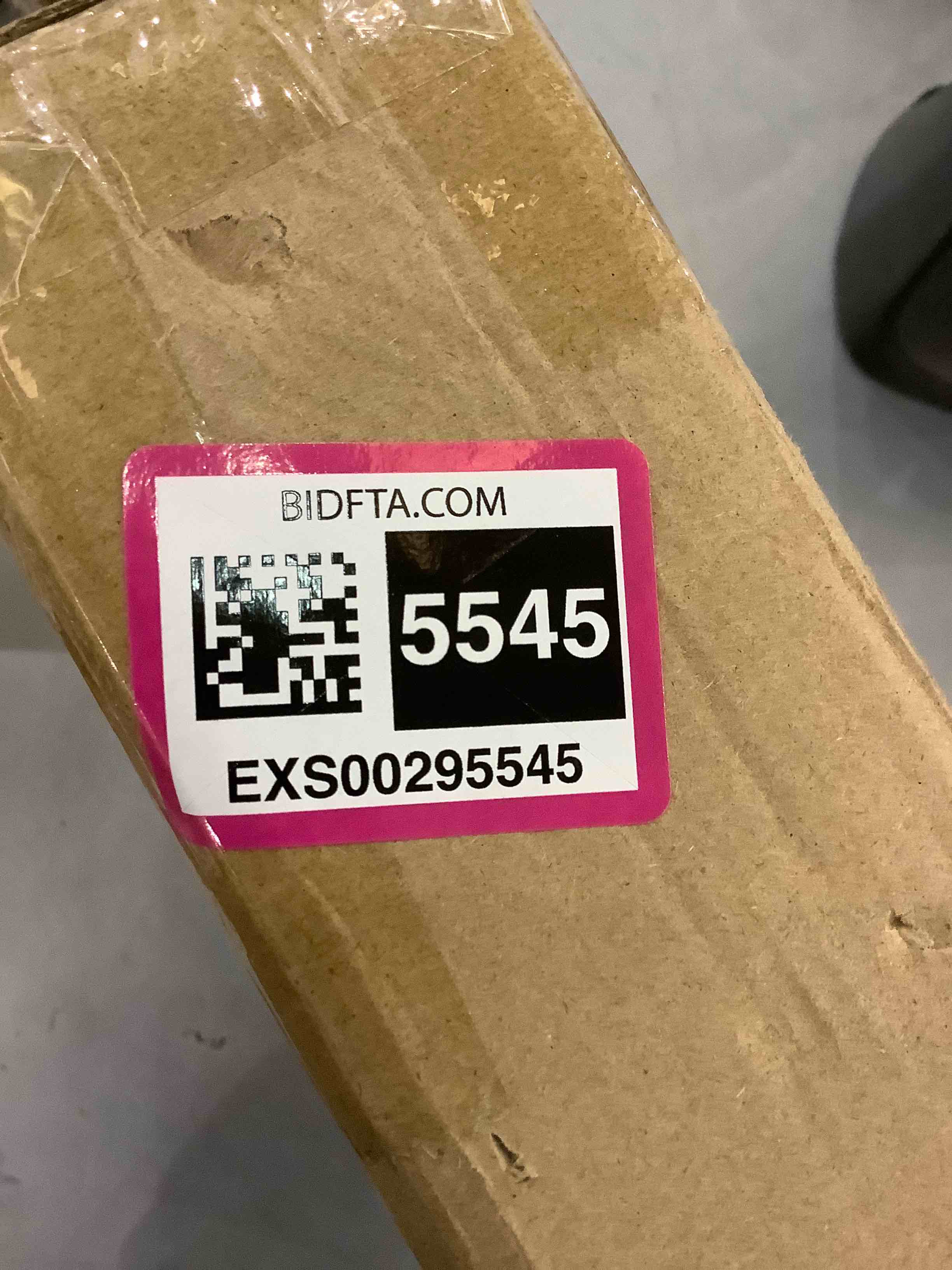 https://s3.amazonaws.com/lotting-images-prod/bidfta/EXS00295545_1686842624365.jpeg