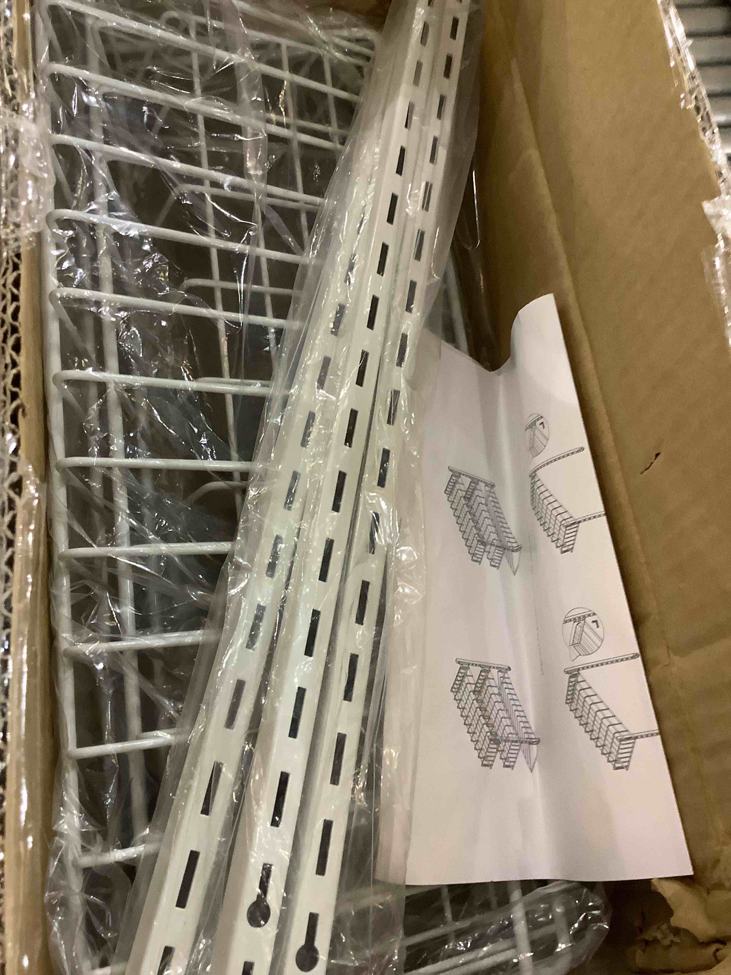 https://s3.amazonaws.com/lotting-images-prod/bidfta/EXS00295883_1687188550912.jpeg