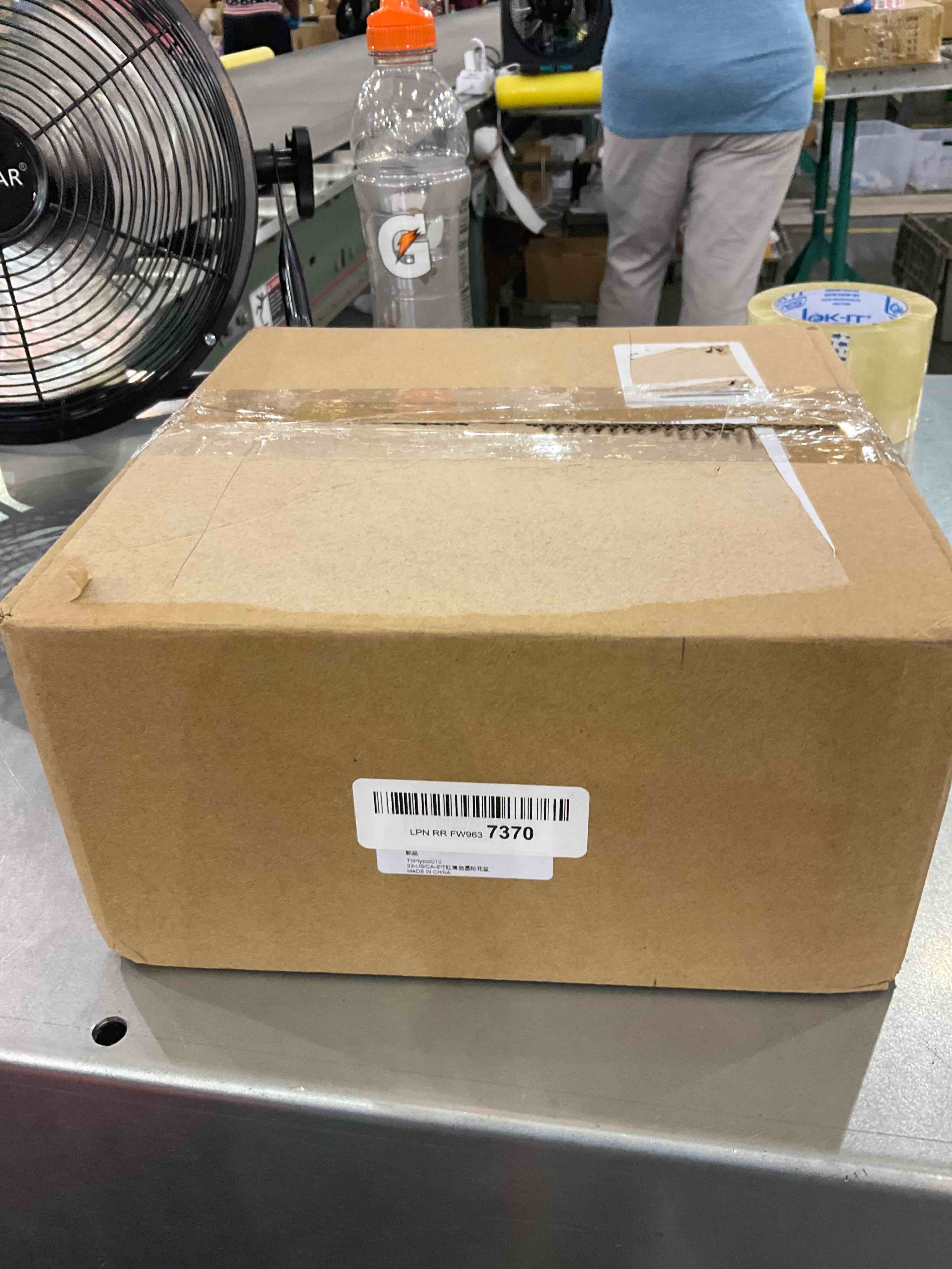 https://s3.amazonaws.com/lotting-images-prod/bidfta/EXS00296014_1686231067134.jpeg