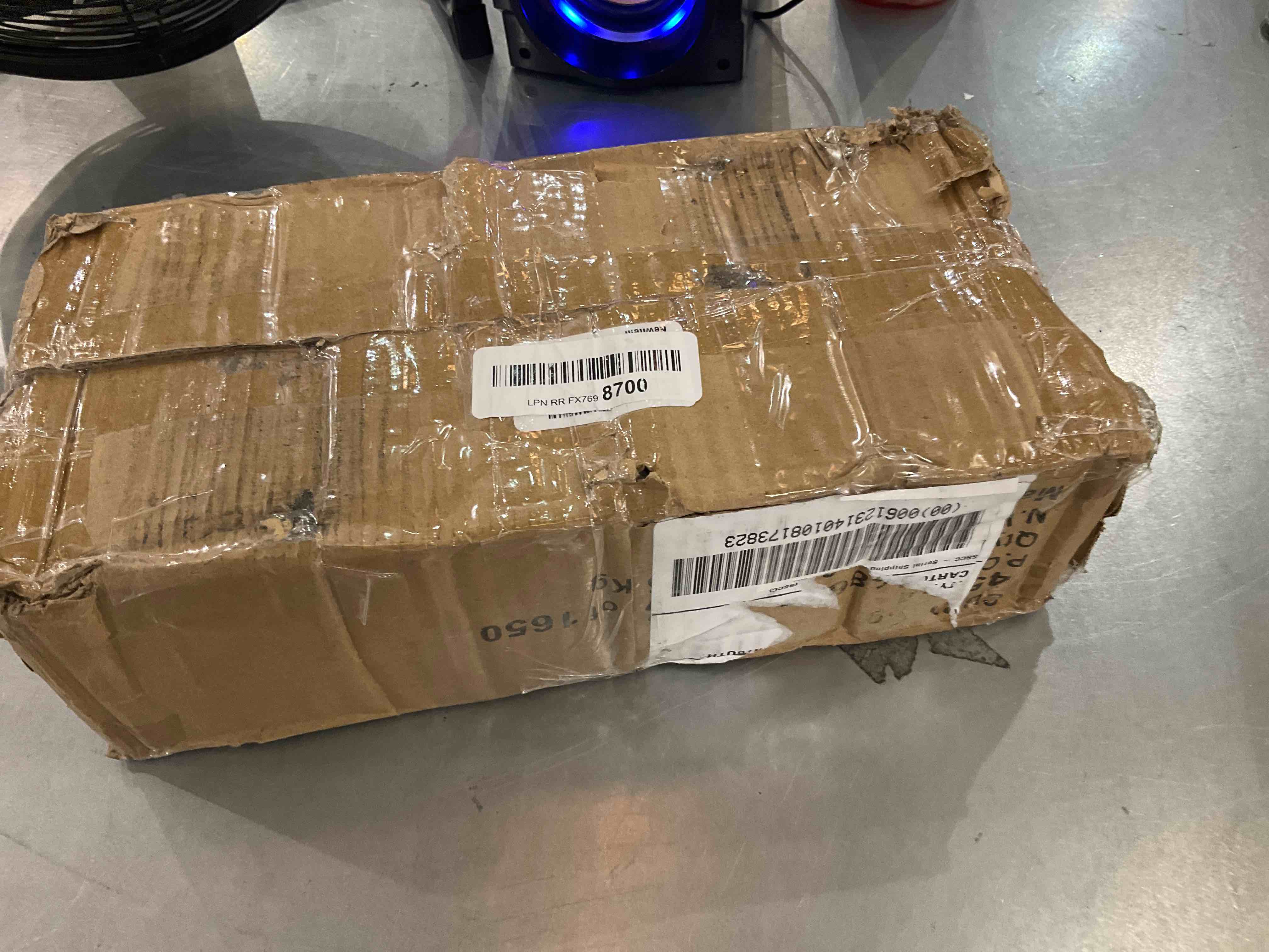 https://s3.amazonaws.com/lotting-images-prod/bidfta/EXS00296045_1686235059053.jpeg