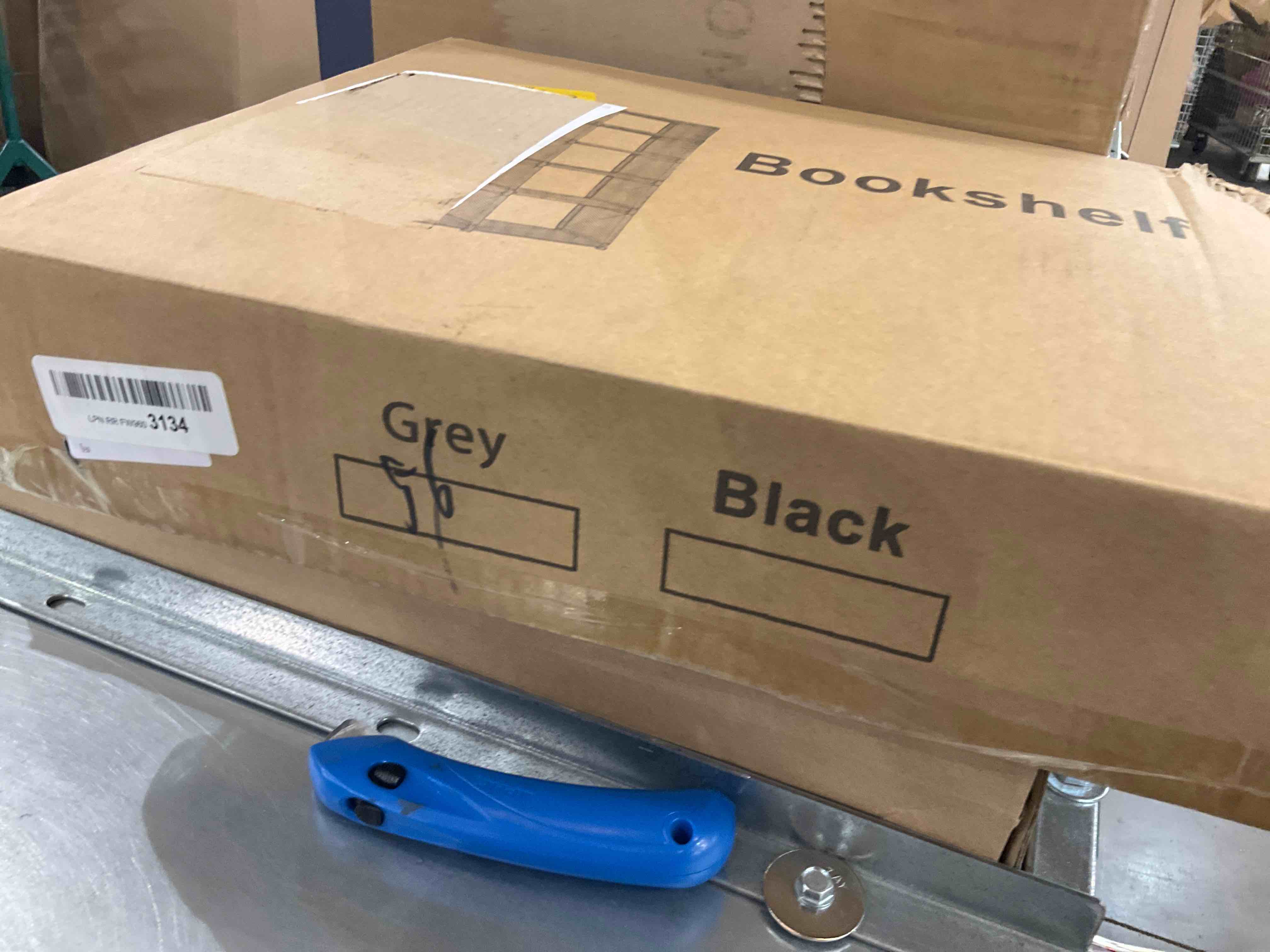 https://s3.amazonaws.com/lotting-images-prod/bidfta/EXS00296277_1686577001047.jpeg
