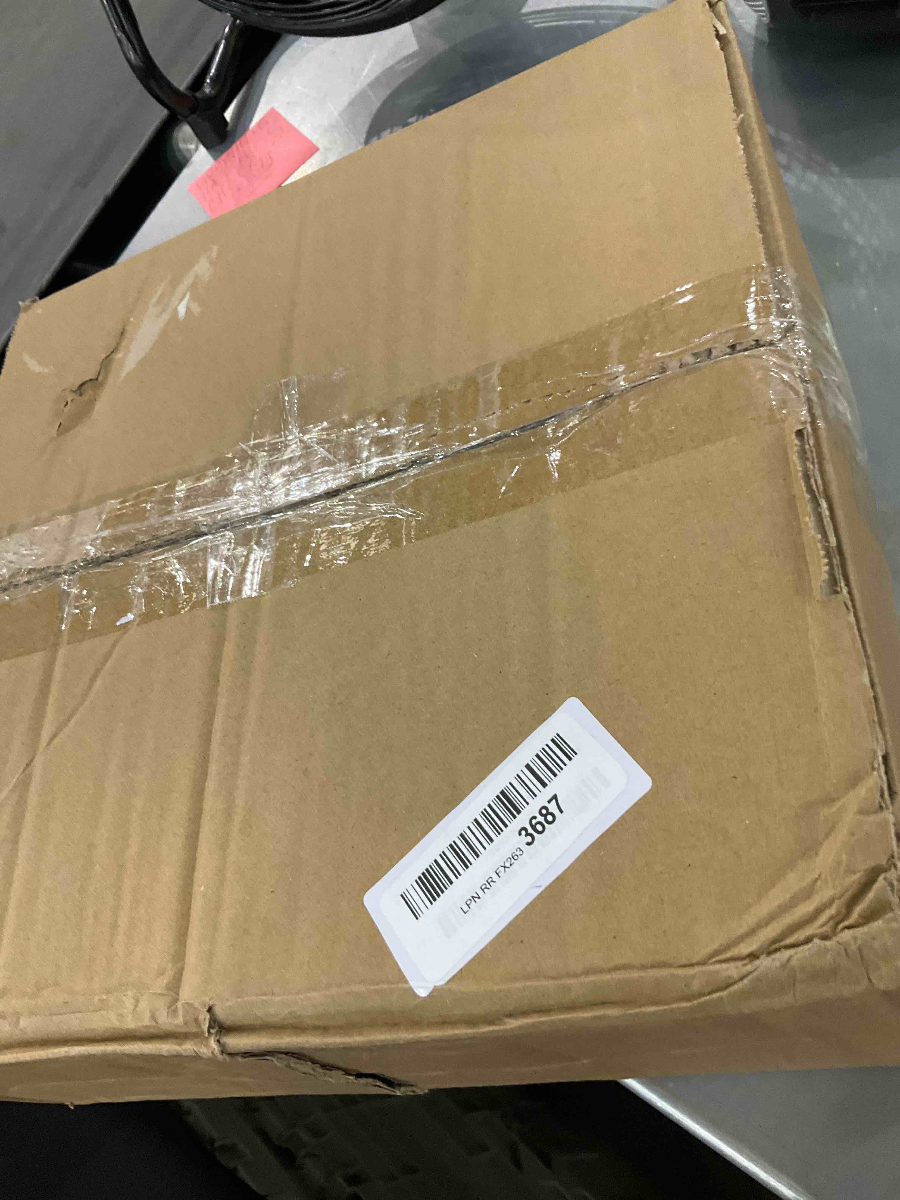 https://s3.amazonaws.com/lotting-images-prod/bidfta/EXS00296365_1686594149860.jpeg