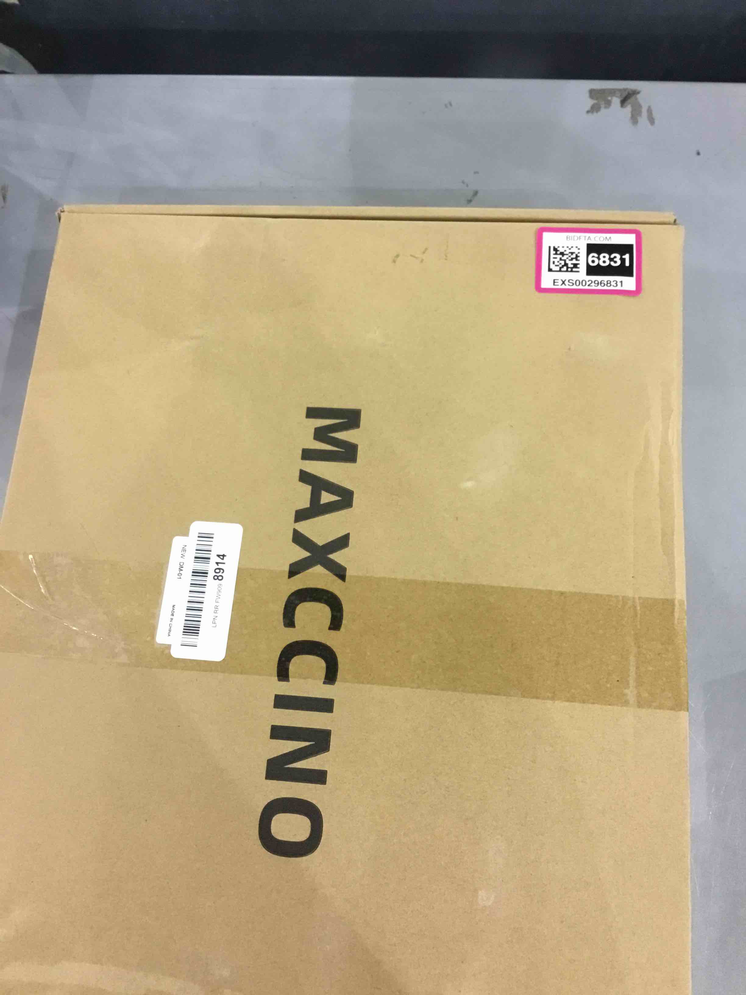 https://s3.amazonaws.com/lotting-images-prod/bidfta/EXS00296831_1686568962907.jpeg