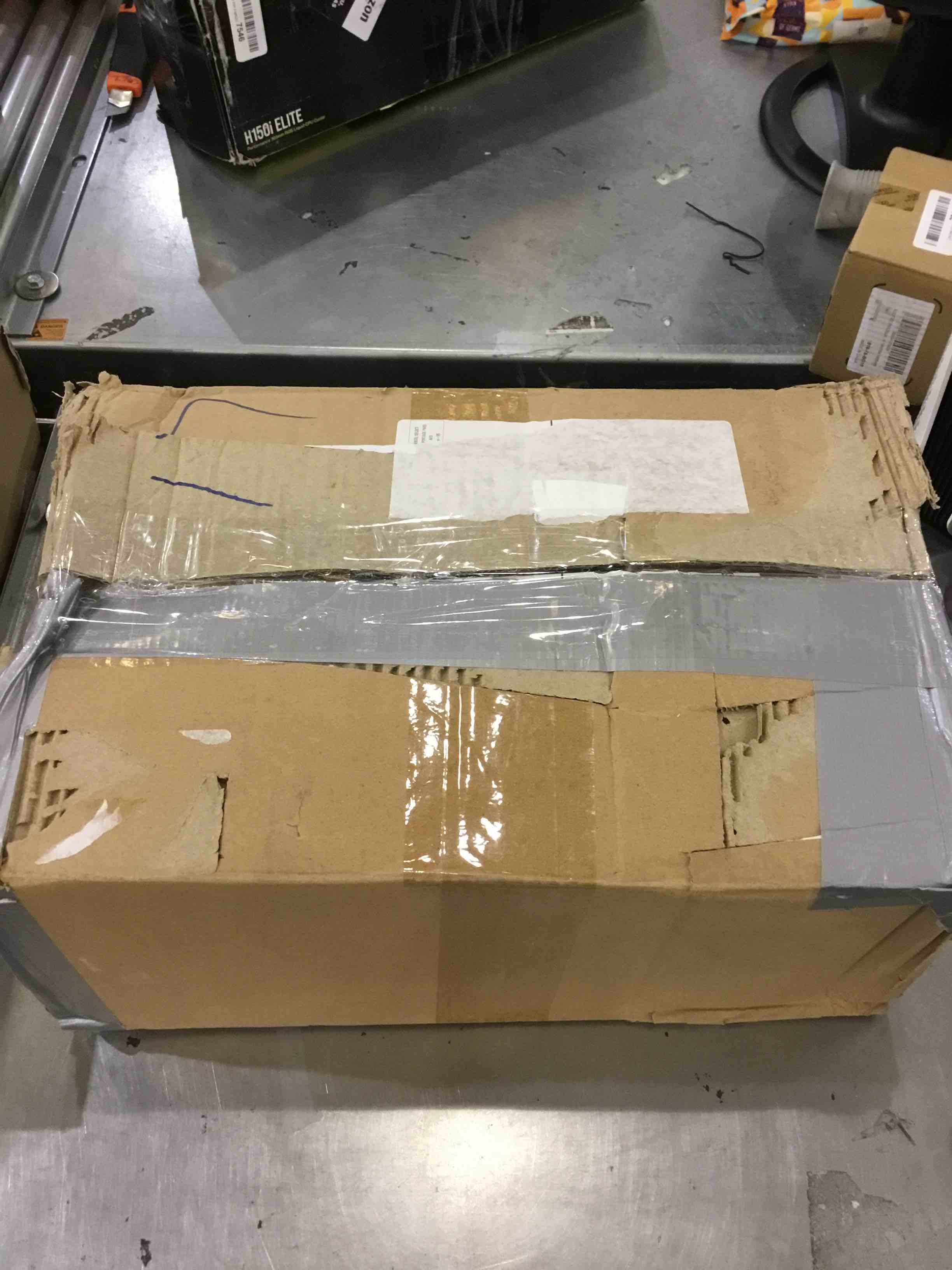 https://s3.amazonaws.com/lotting-images-prod/bidfta/EXS00297080_1686746904103.jpeg
