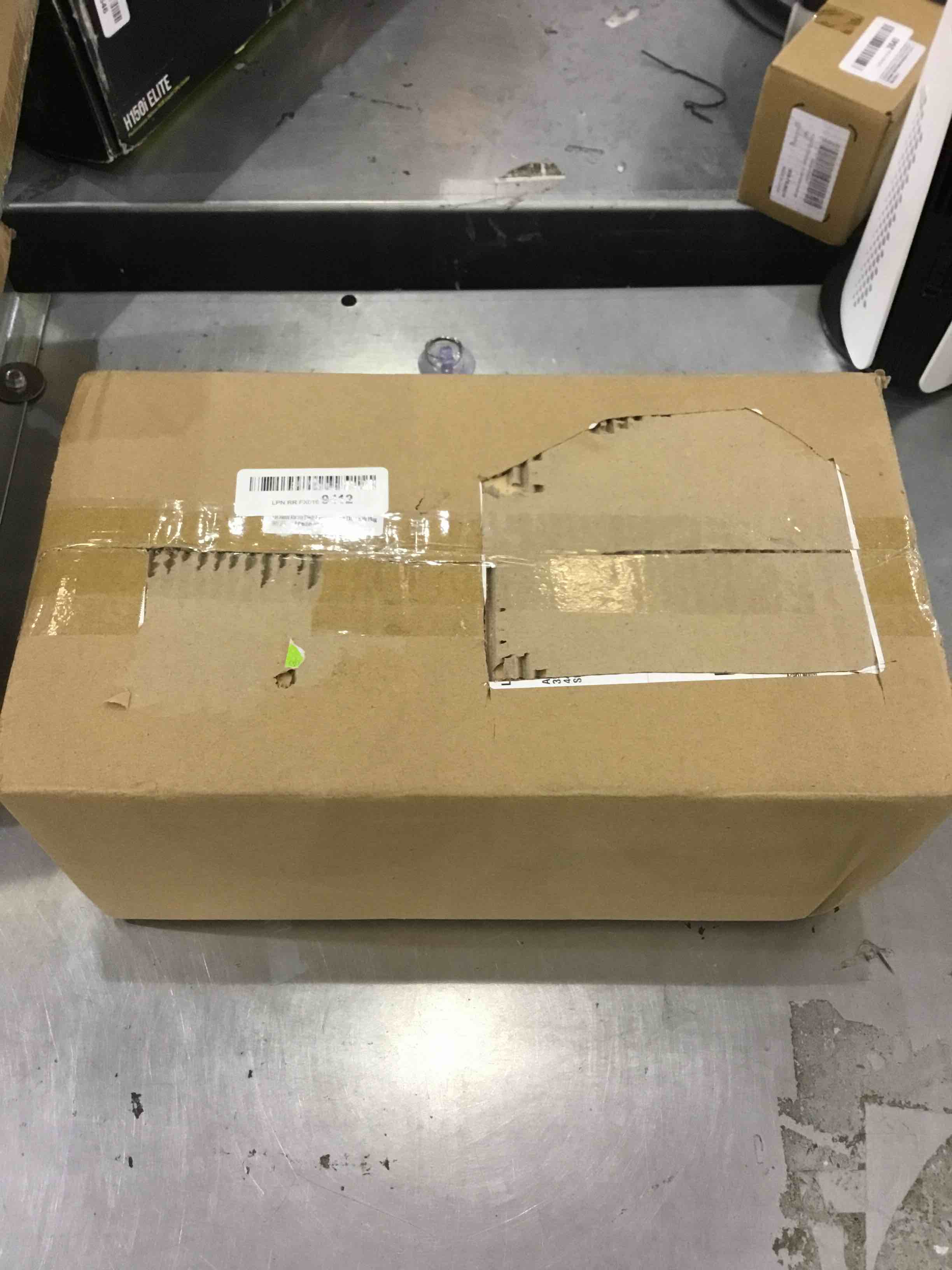 https://s3.amazonaws.com/lotting-images-prod/bidfta/EXS00297248_1686764138282.jpeg