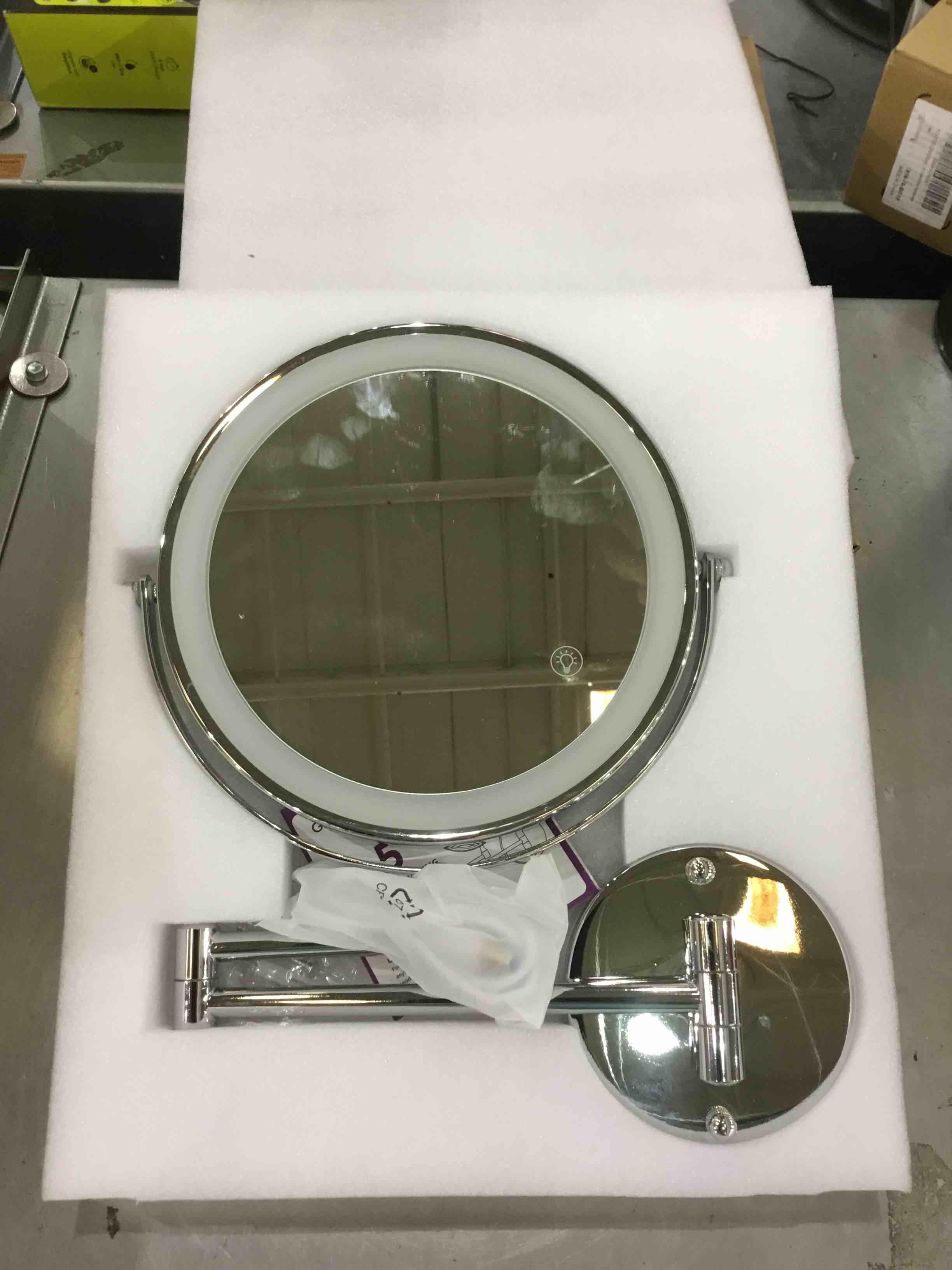 https://s3.amazonaws.com/lotting-images-prod/bidfta/EXS00297266_1686767133750.jpeg