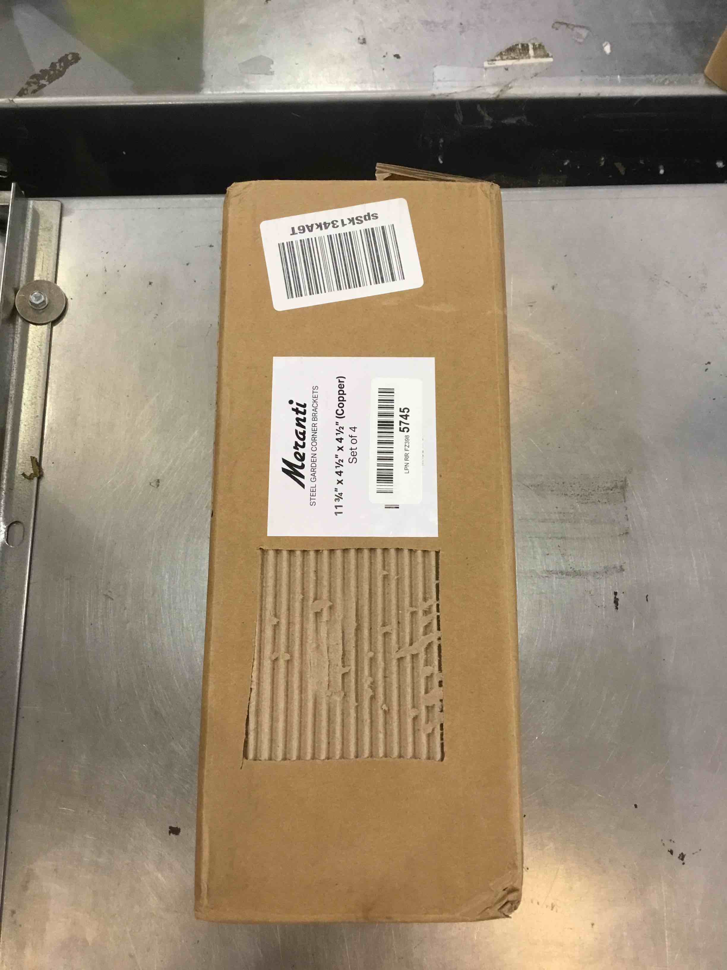 https://s3.amazonaws.com/lotting-images-prod/bidfta/EXS00297361_1686836869224.jpeg