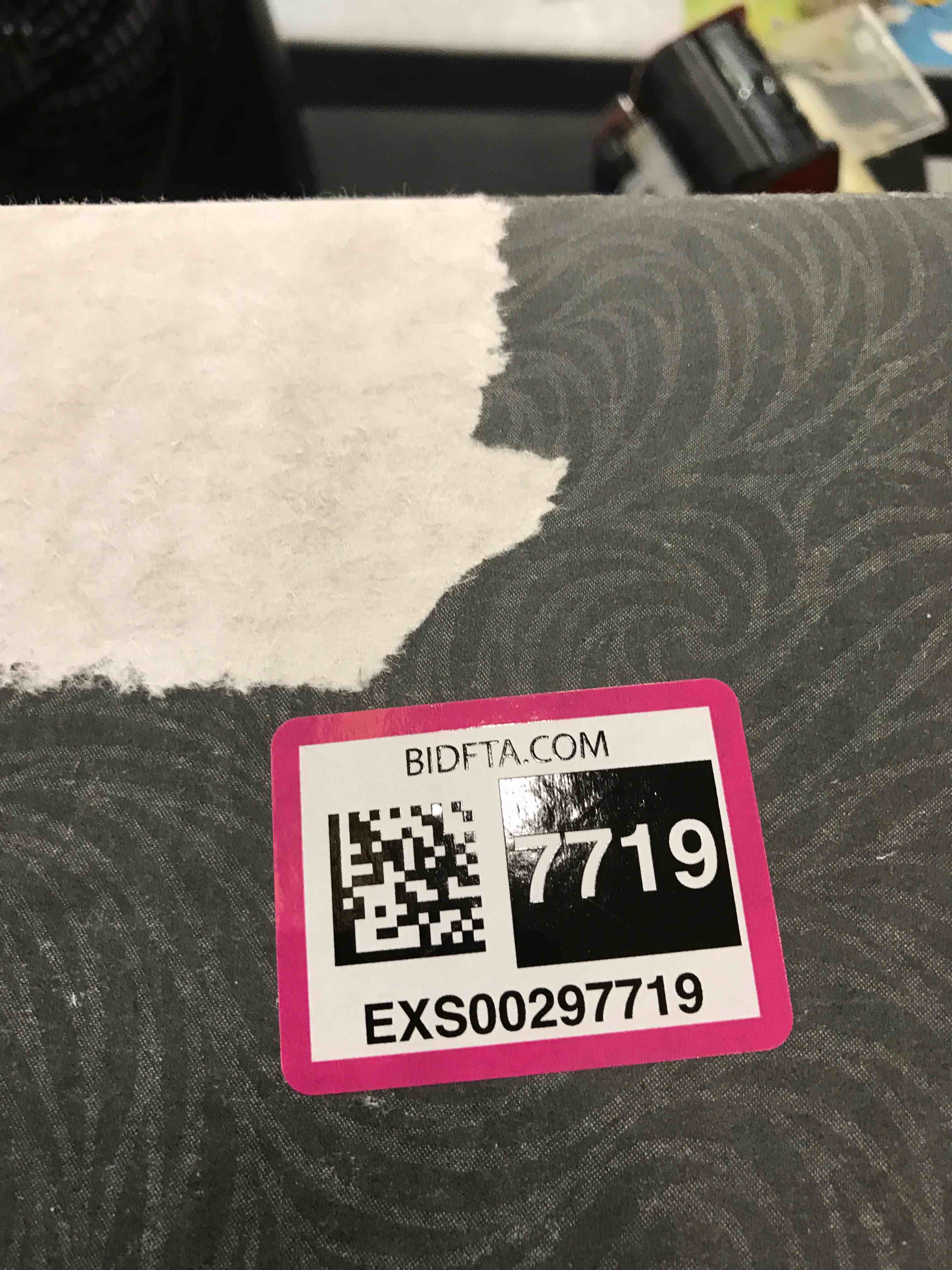 https://s3.amazonaws.com/lotting-images-prod/bidfta/EXS00297719_1688125454410.jpeg
