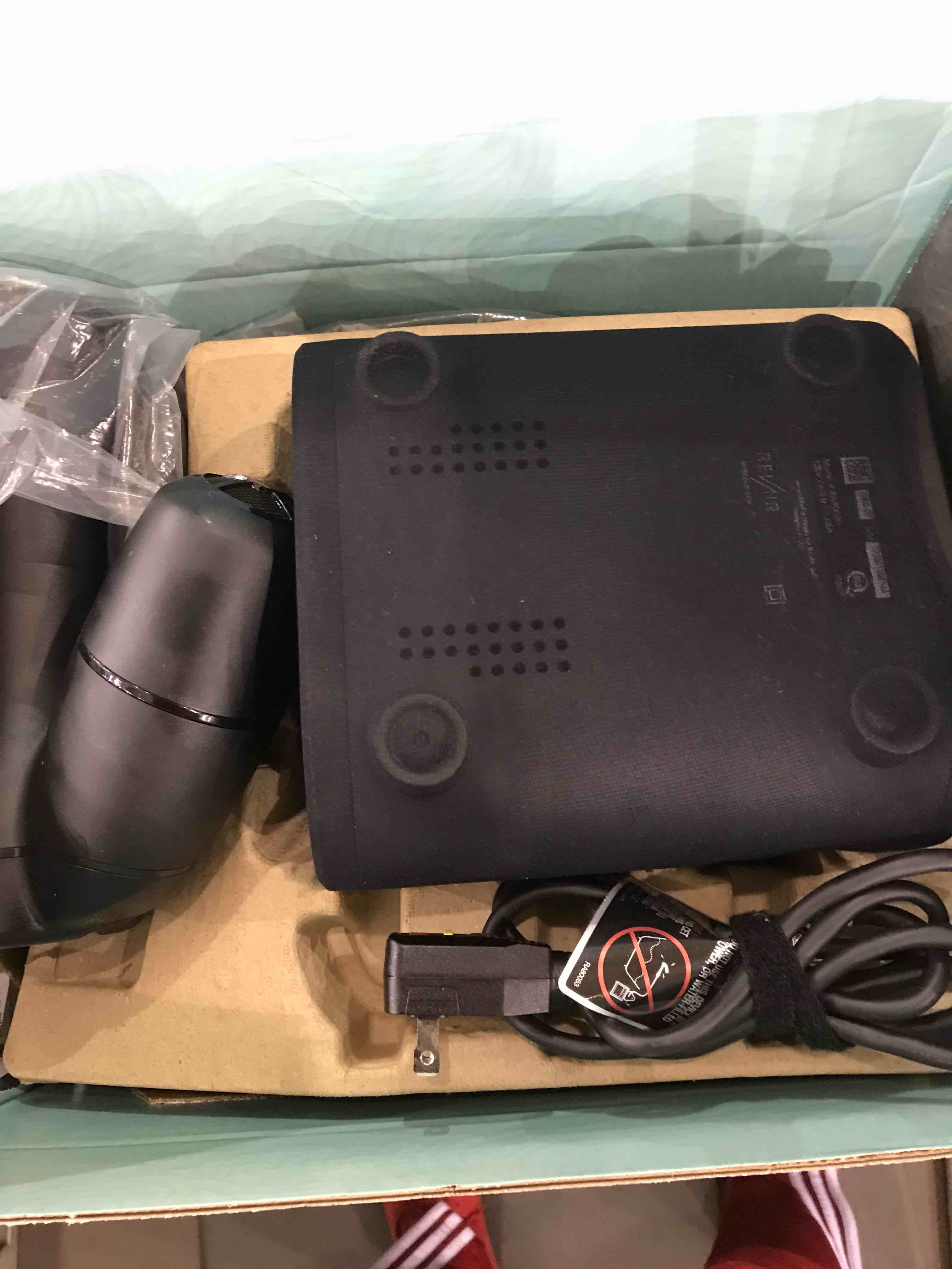 https://s3.amazonaws.com/lotting-images-prod/bidfta/EXS00297719_1688125477626.jpeg