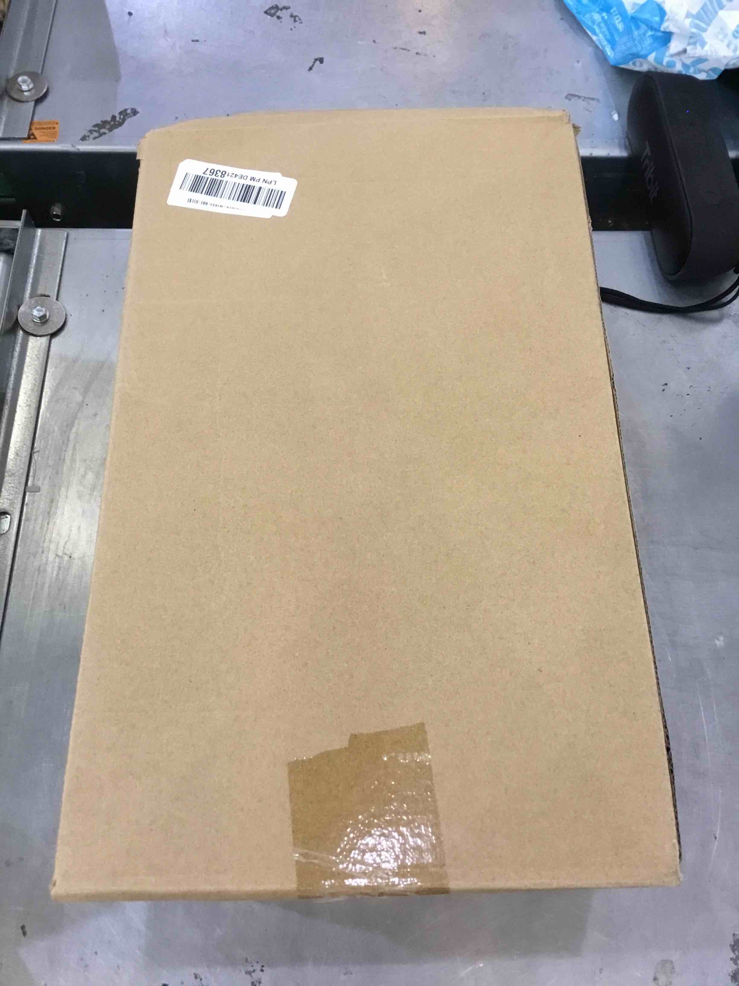 https://s3.amazonaws.com/lotting-images-prod/bidfta/EXS00297946_1689087833313.jpeg
