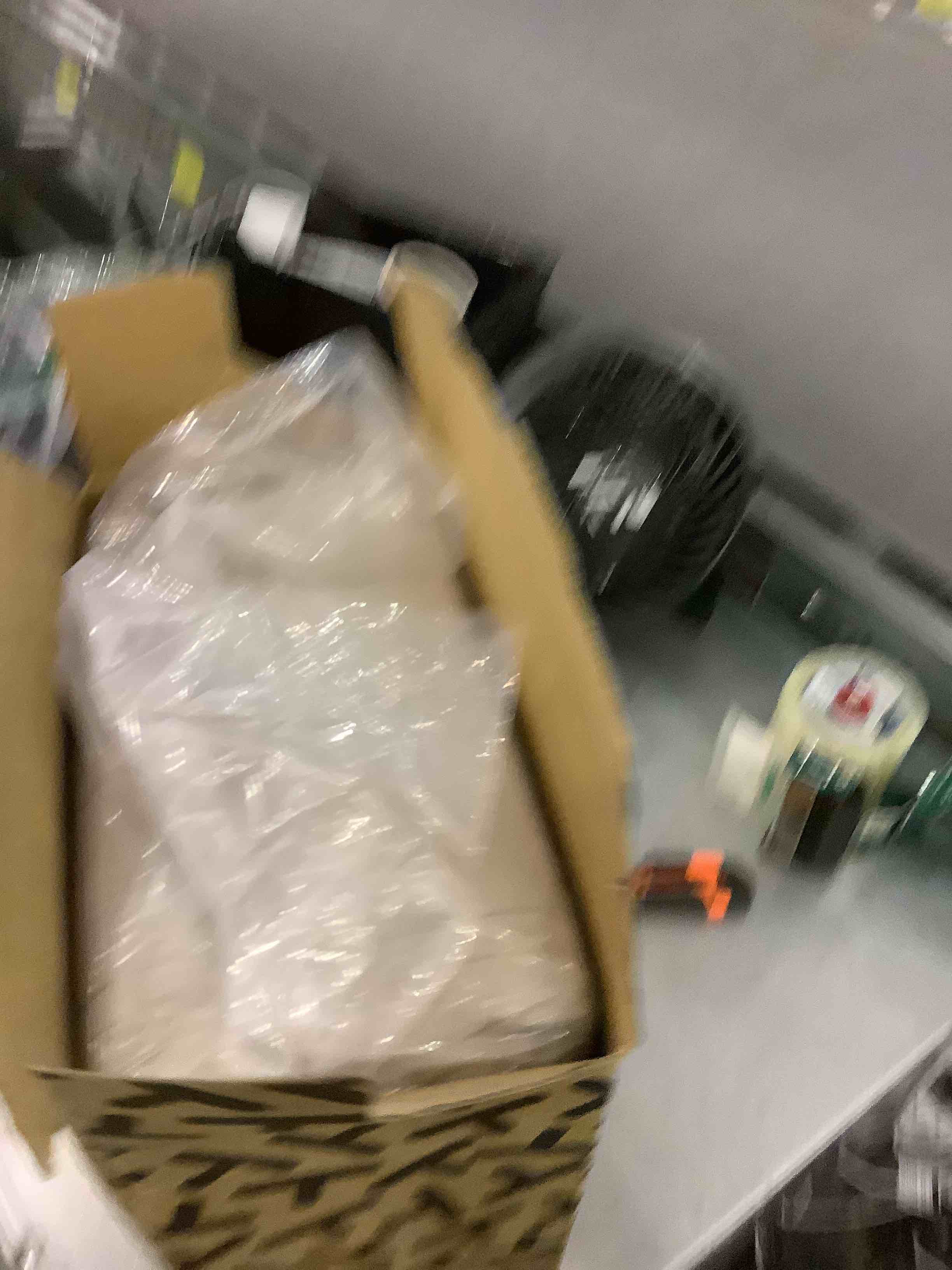 https://s3.amazonaws.com/lotting-images-prod/bidfta/EXS00298052_1686741578636.jpeg
