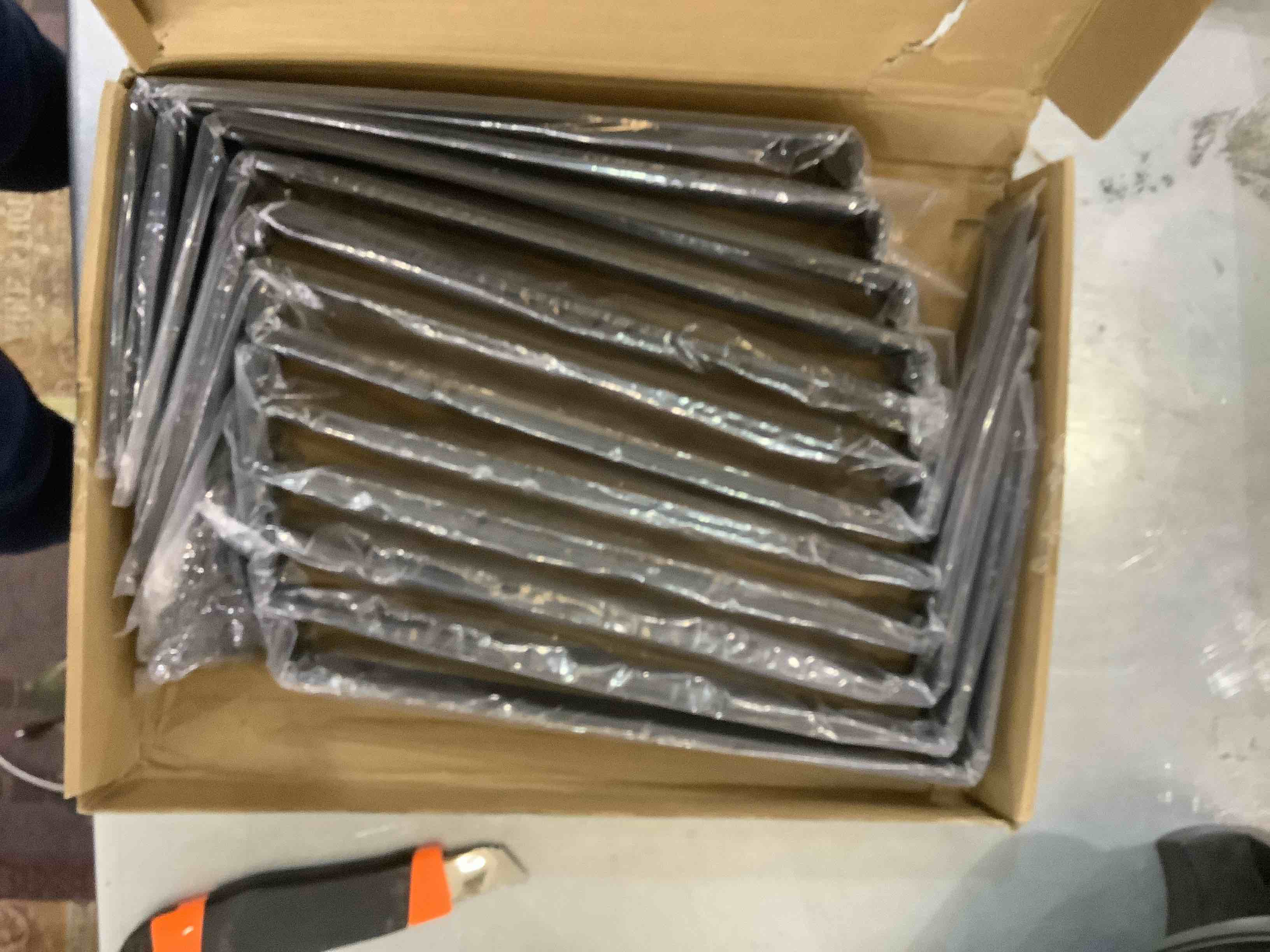 https://s3.amazonaws.com/lotting-images-prod/bidfta/EXS00298152_1686768050457.jpeg