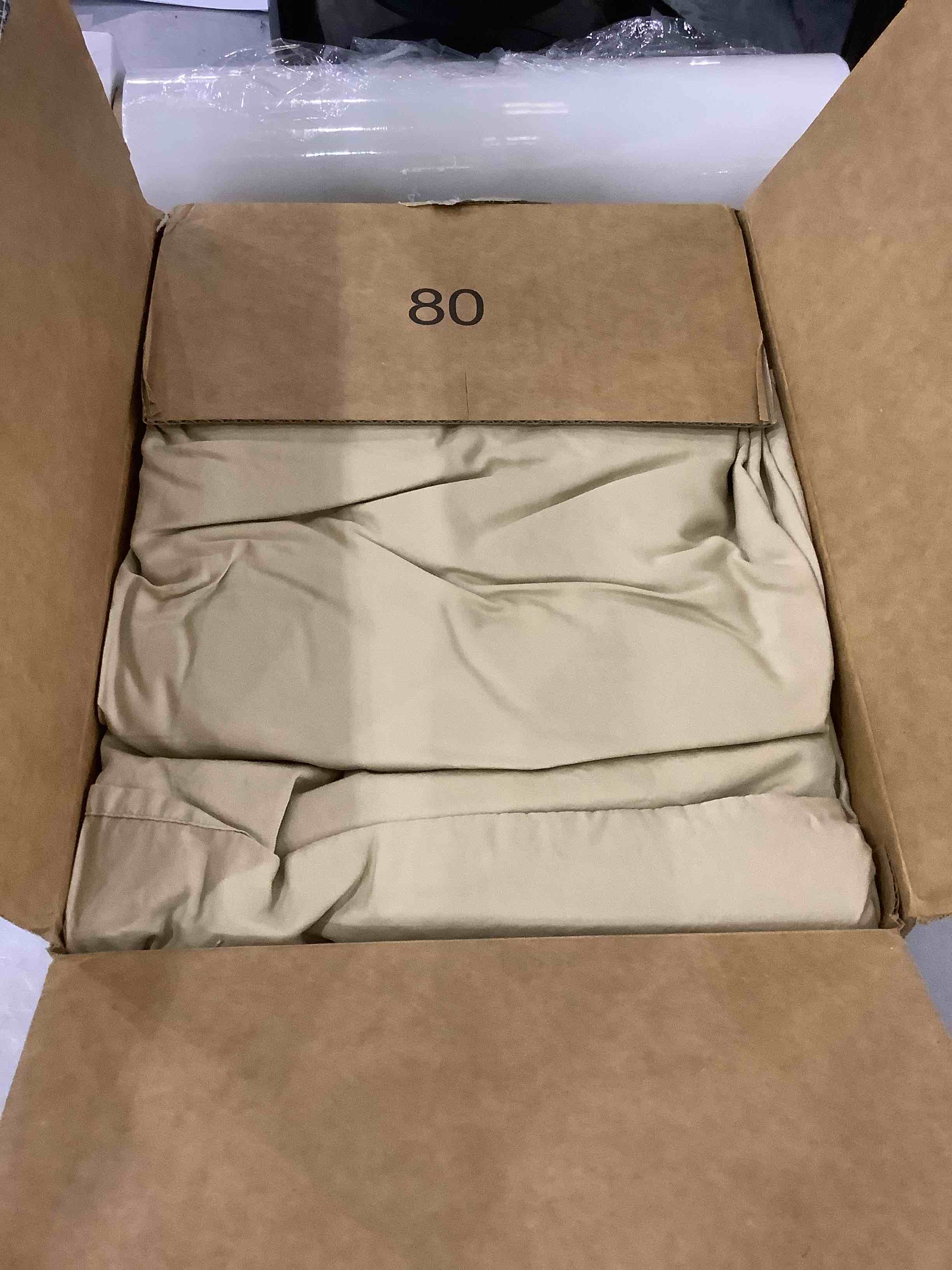 https://s3.amazonaws.com/lotting-images-prod/bidfta/EXS00298201_1686842578493.jpeg