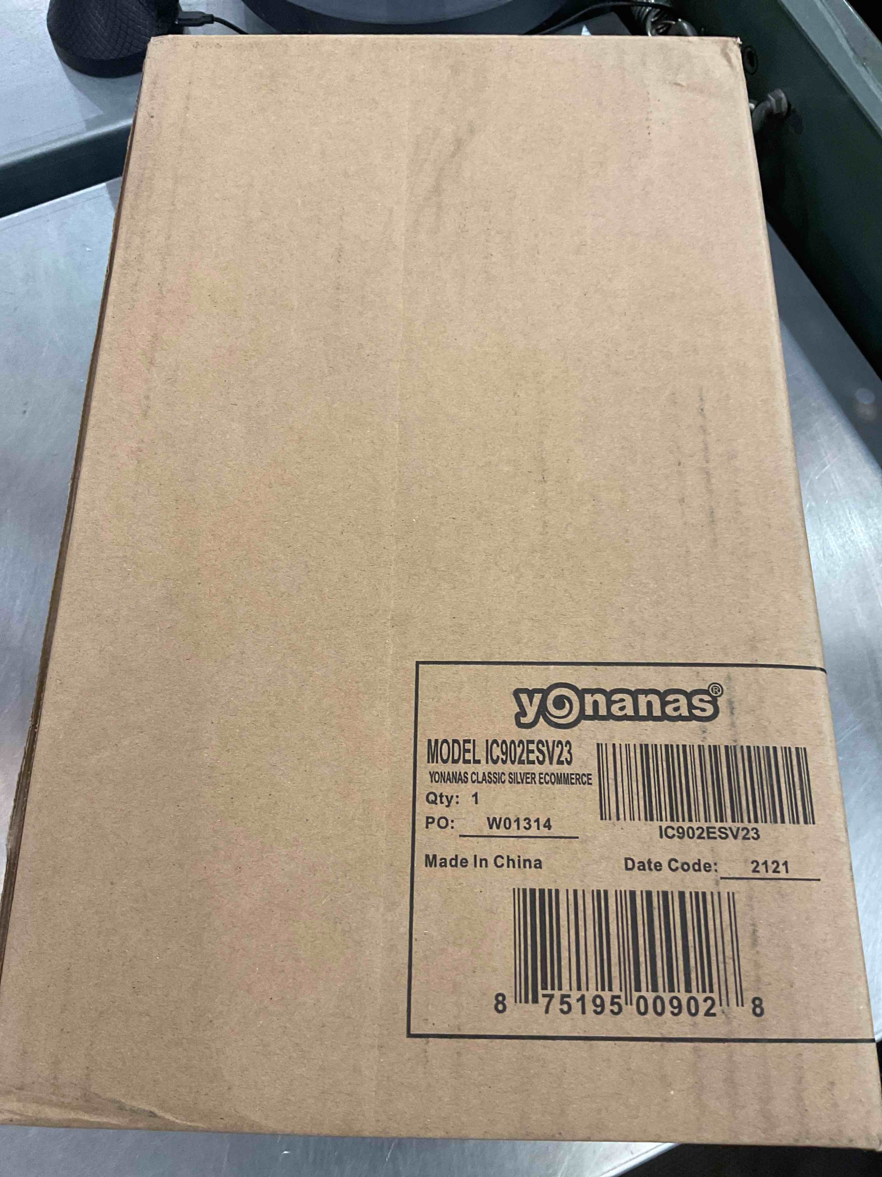 Yonanas Classic Original Healthy Dessert Fruit Soft Serve Maker, 200-Watt, Silver