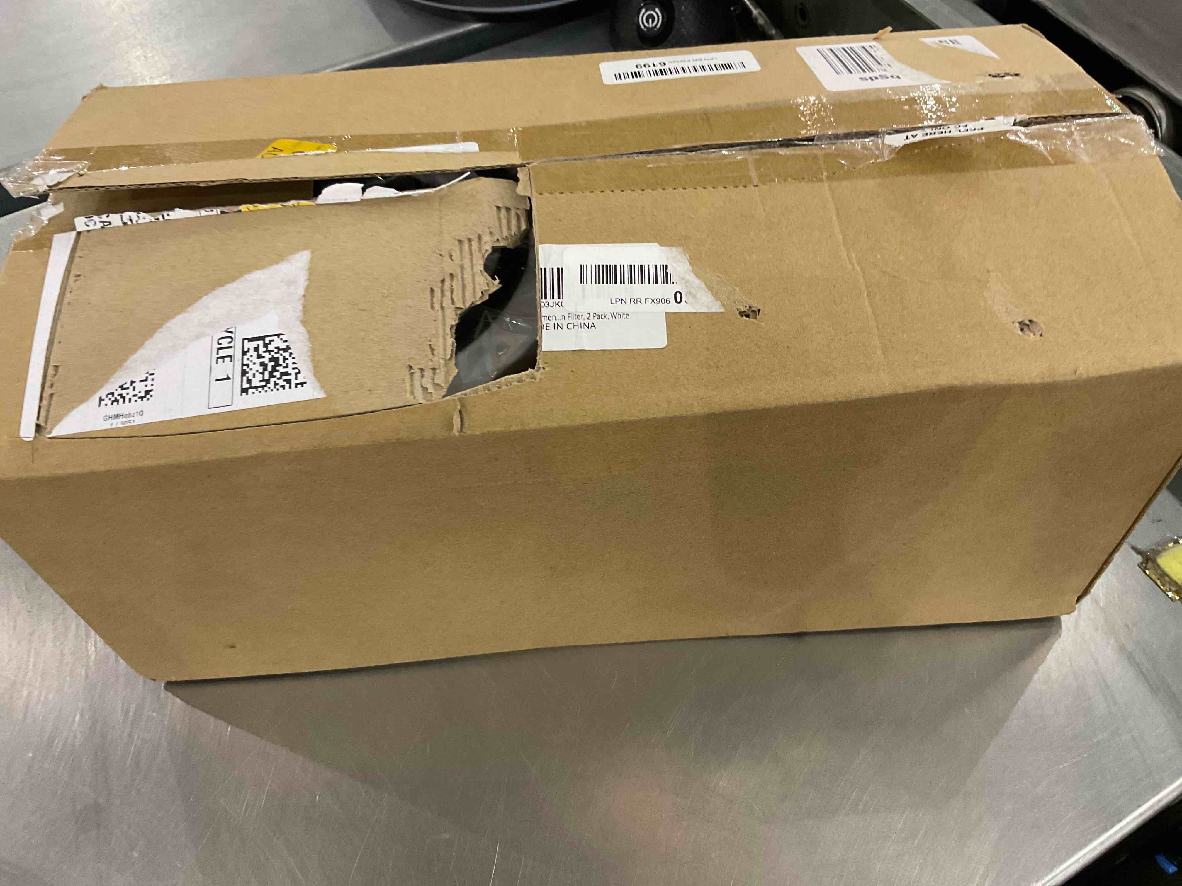 https://s3.amazonaws.com/lotting-images-prod/bidfta/EXS00298780_1687271762390.jpeg
