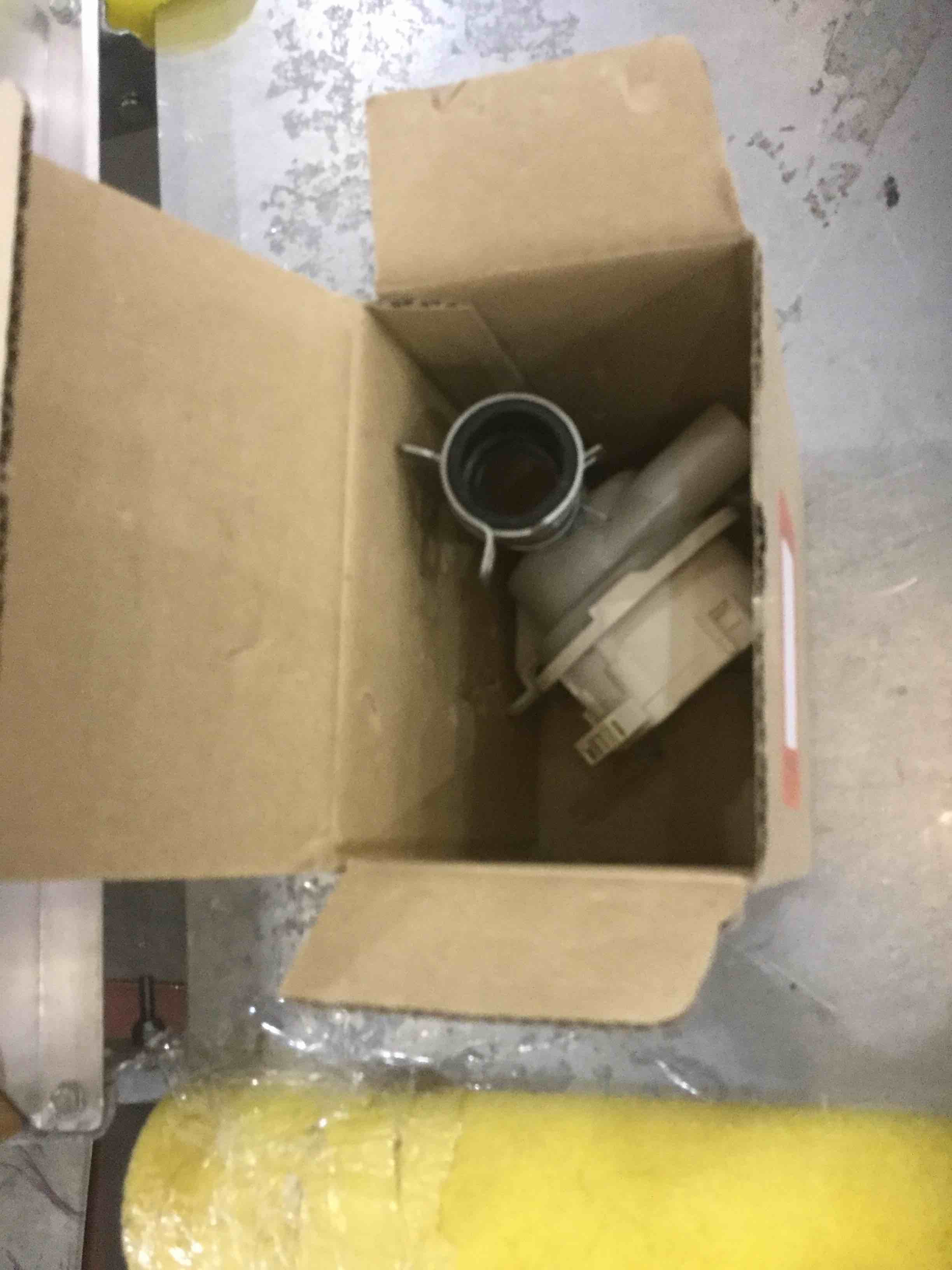 https://s3.amazonaws.com/lotting-images-prod/bidfta/EXS00299764_1687358385213.jpeg