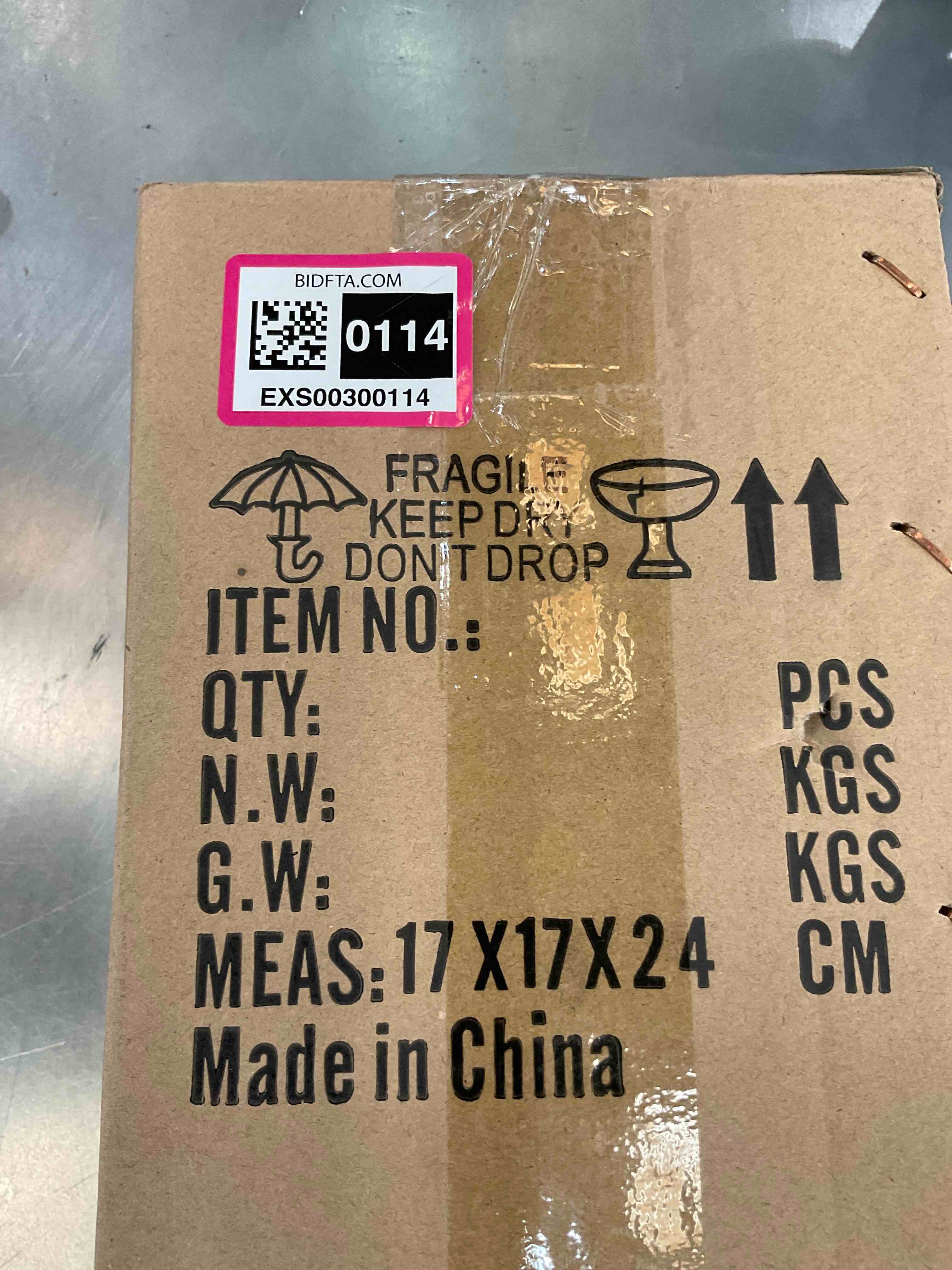 https://s3.amazonaws.com/lotting-images-prod/bidfta/EXS00300114_1687542899849.jpeg