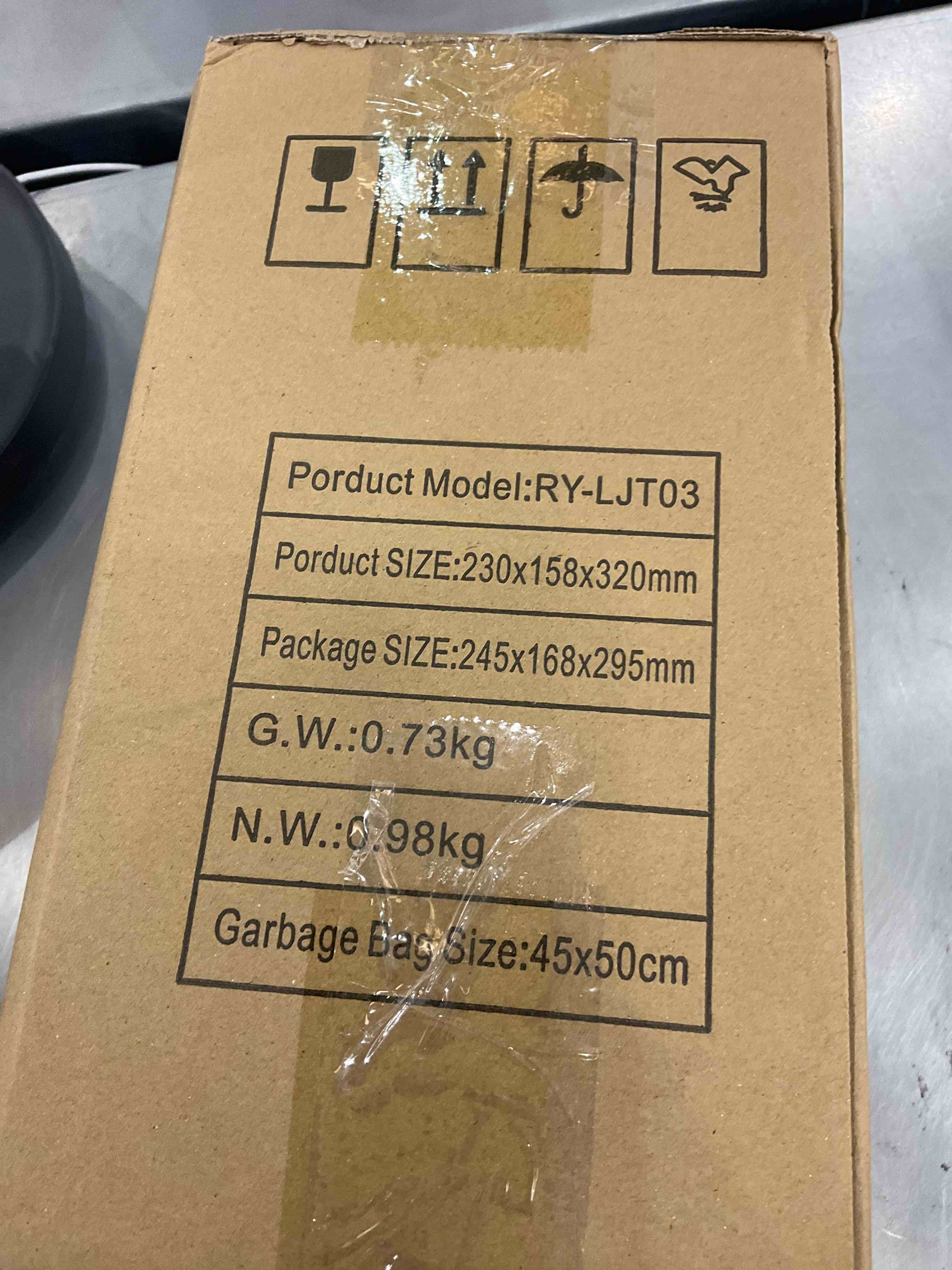 https://s3.amazonaws.com/lotting-images-prod/bidfta/EXS00300399_1687887788903.jpeg
