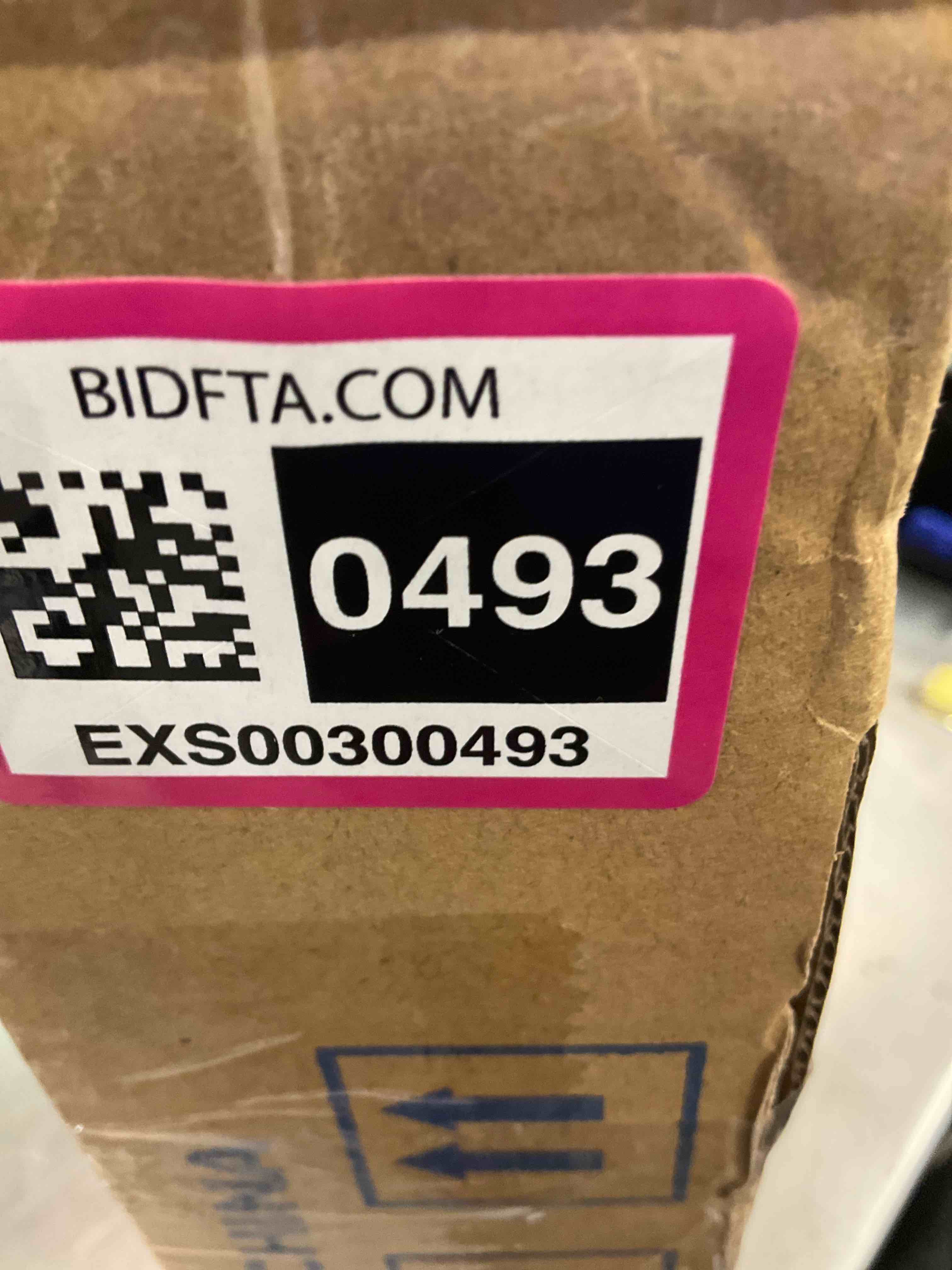 https://s3.amazonaws.com/lotting-images-prod/bidfta/EXS00300493_1687963080253.jpeg