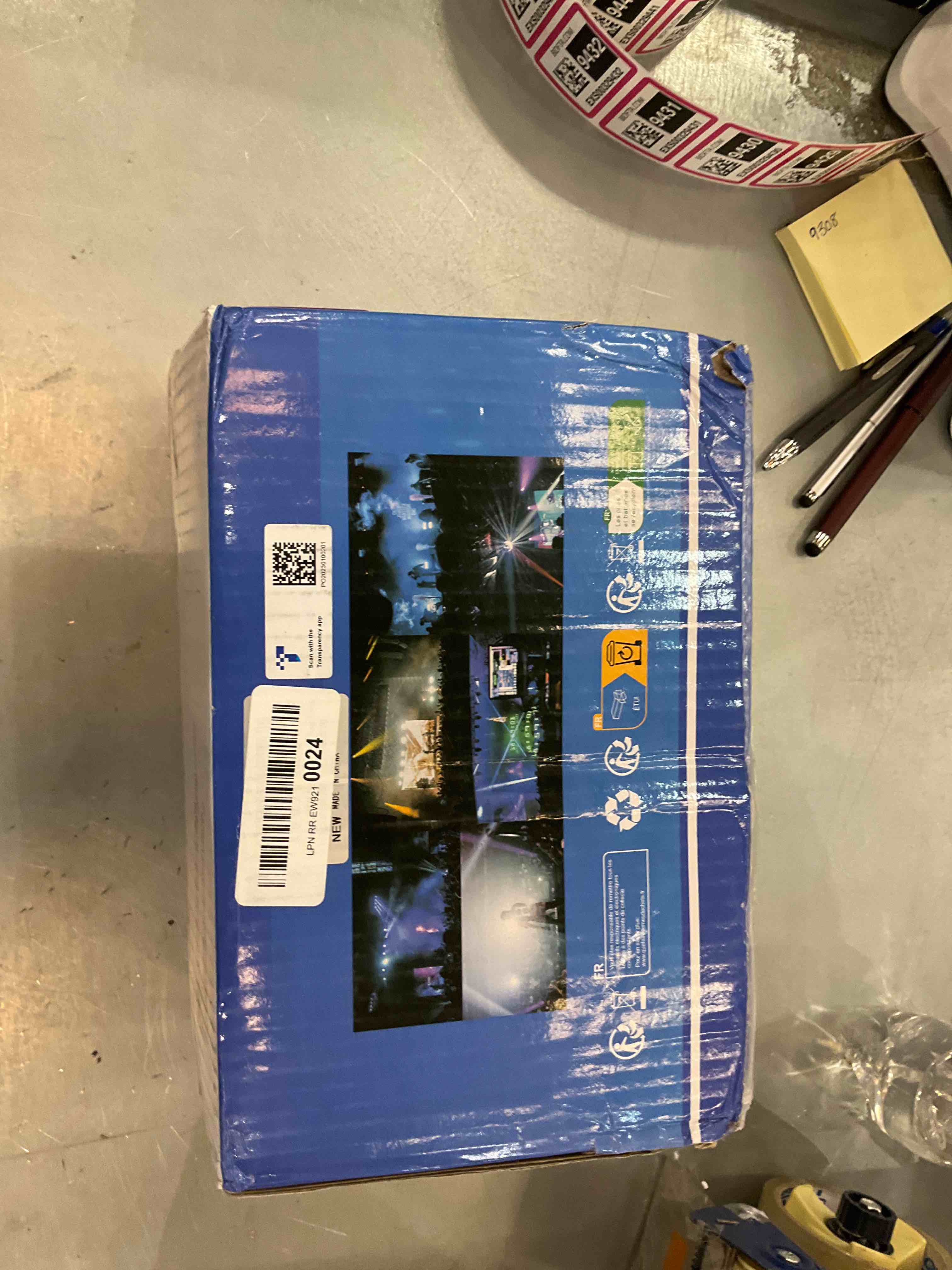 https://s3.amazonaws.com/lotting-images-prod/bidfta/EXS00301318_1689009822851.jpeg