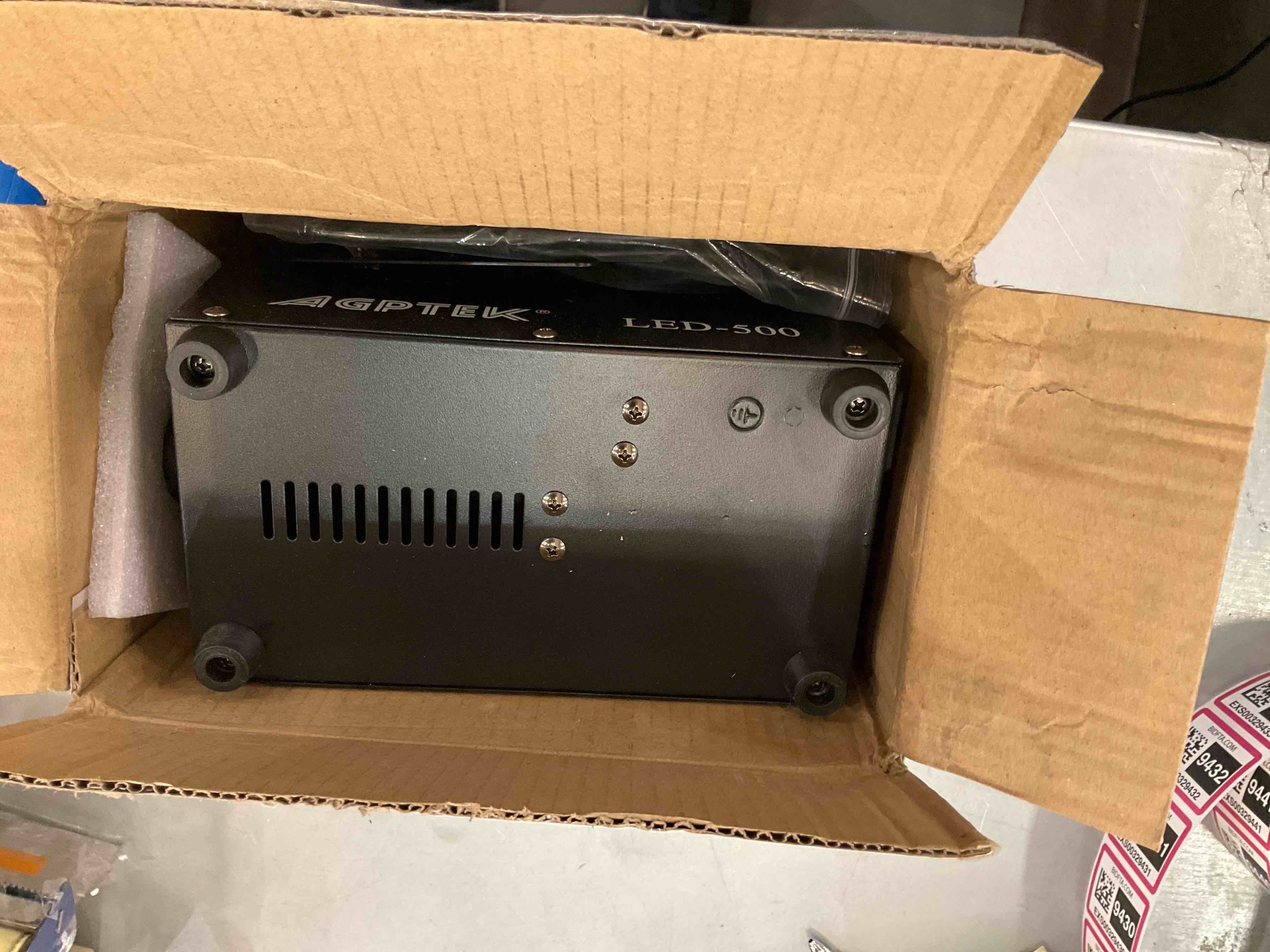 https://s3.amazonaws.com/lotting-images-prod/bidfta/EXS00301318_1689009849475.jpeg