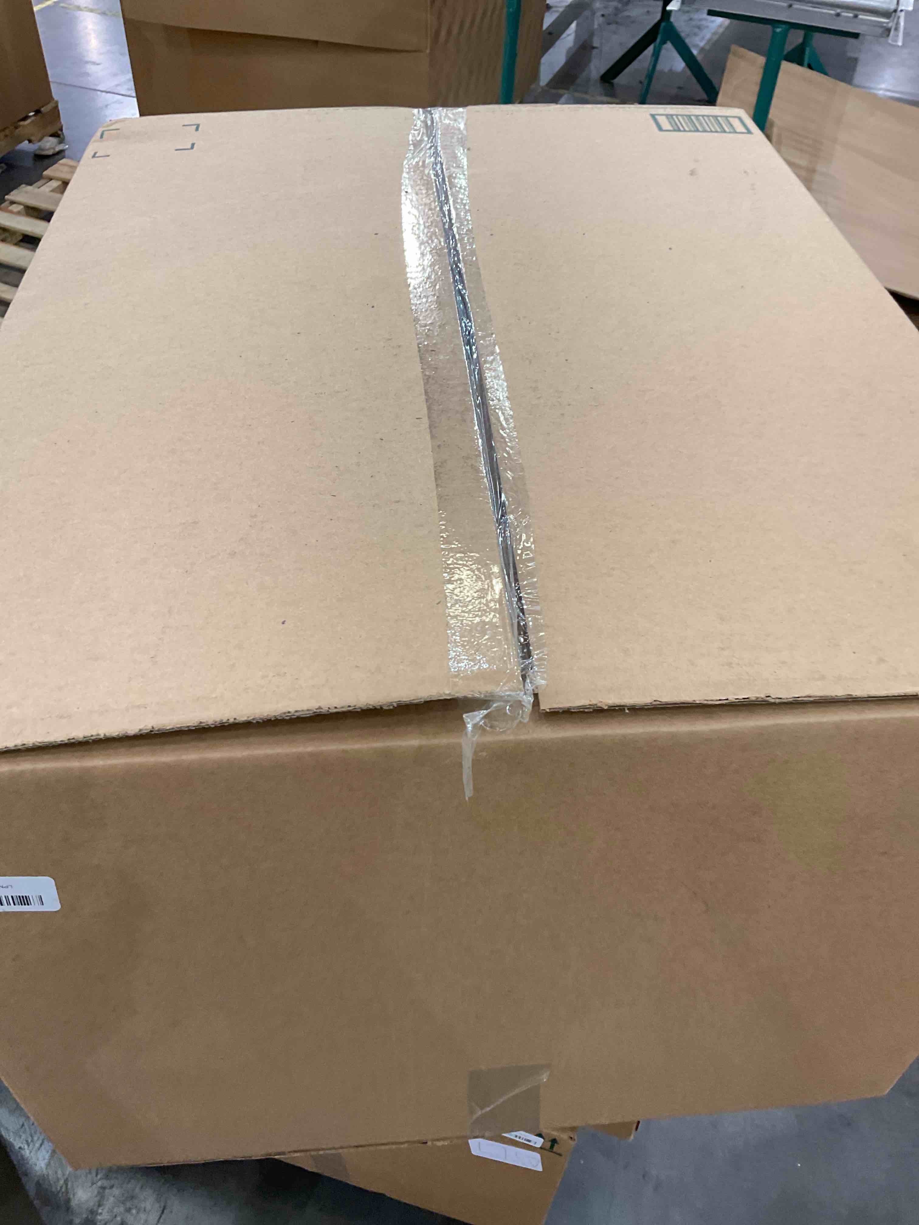 https://s3.amazonaws.com/lotting-images-prod/bidfta/EXS00301529_1688146181059.jpeg