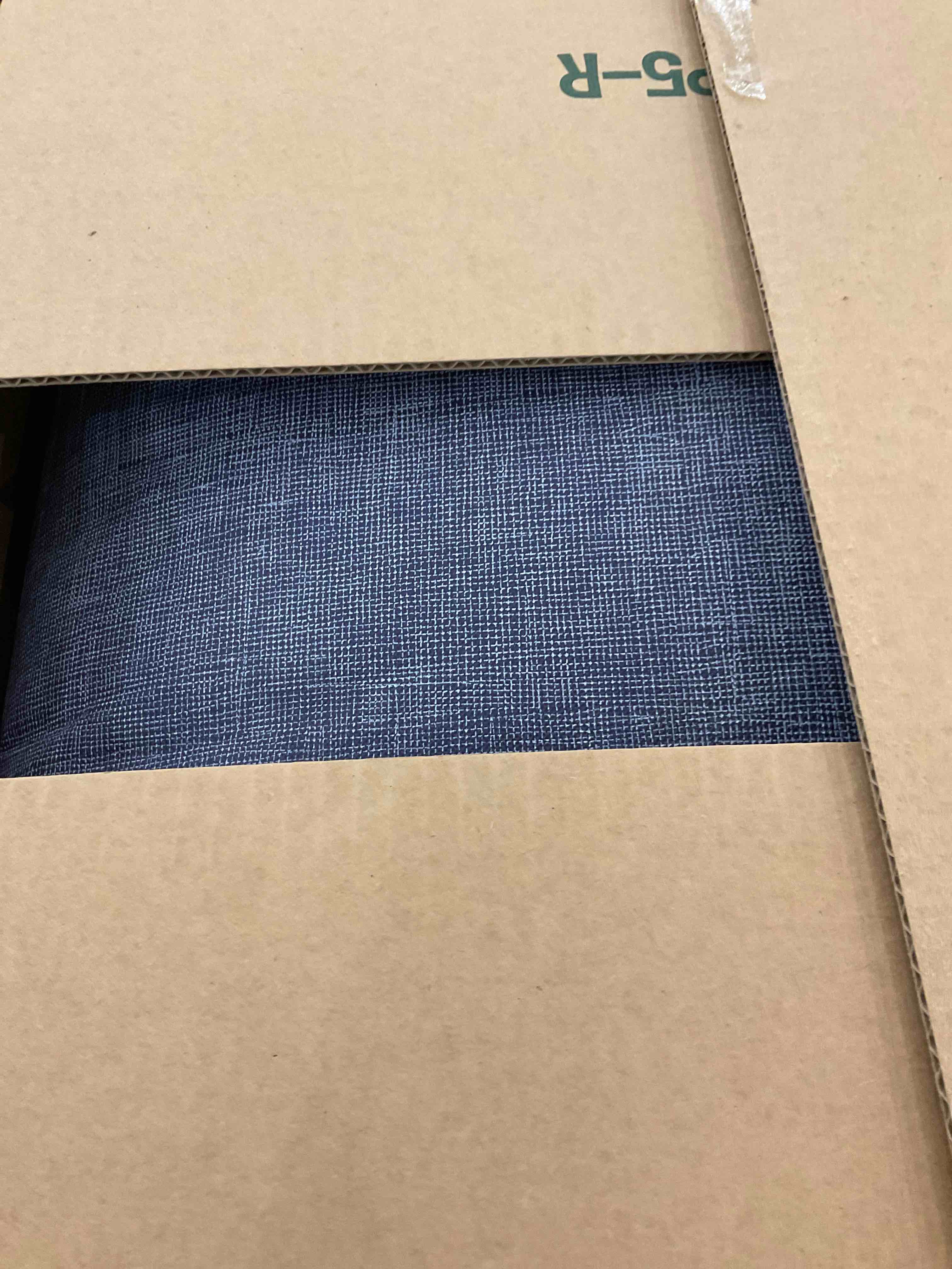 https://s3.amazonaws.com/lotting-images-prod/bidfta/EXS00301529_1688146184758.jpeg
