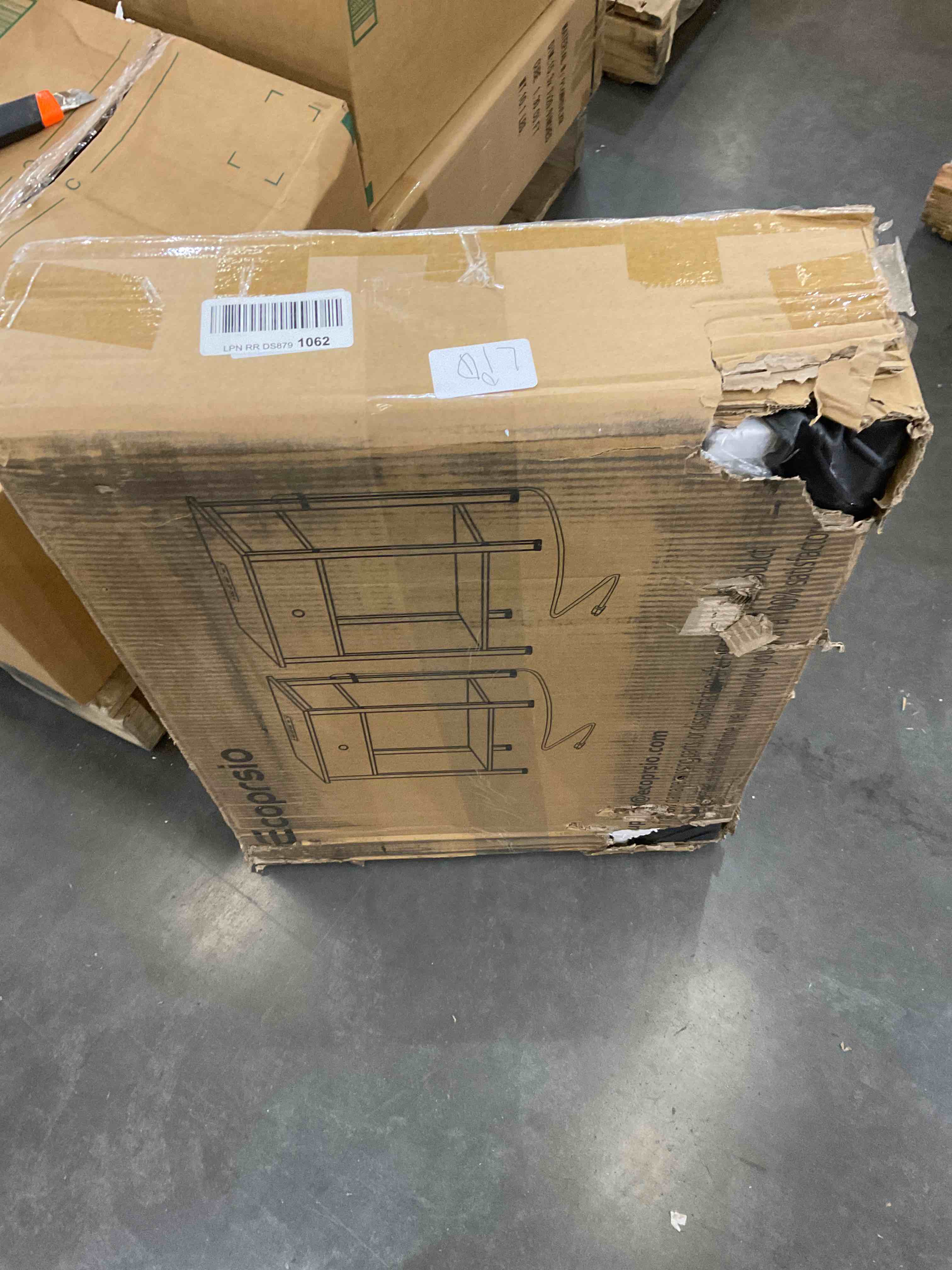 https://s3.amazonaws.com/lotting-images-prod/bidfta/EXS00301878_1688050444636.jpeg