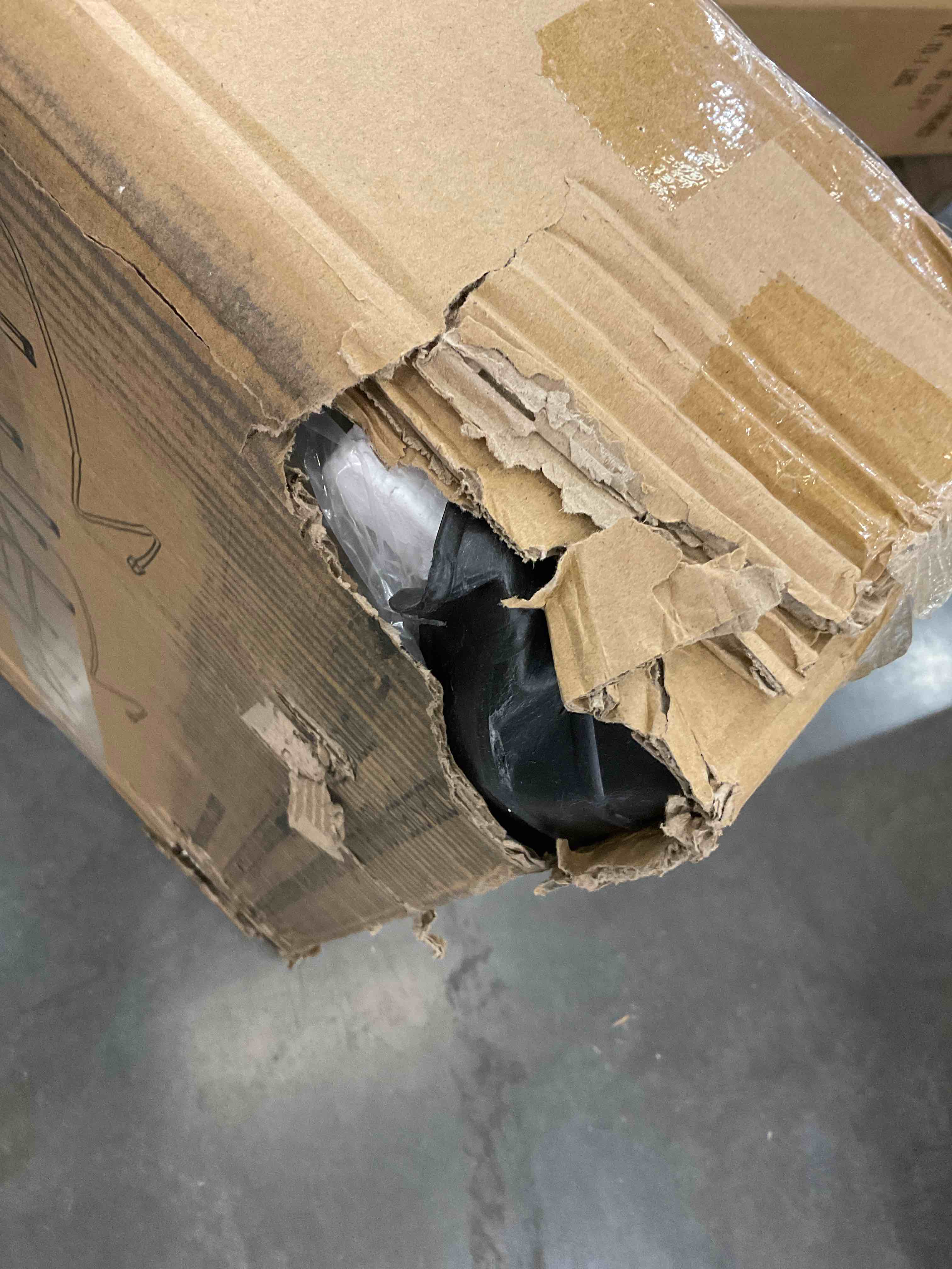 https://s3.amazonaws.com/lotting-images-prod/bidfta/EXS00301878_1688050446926.jpeg