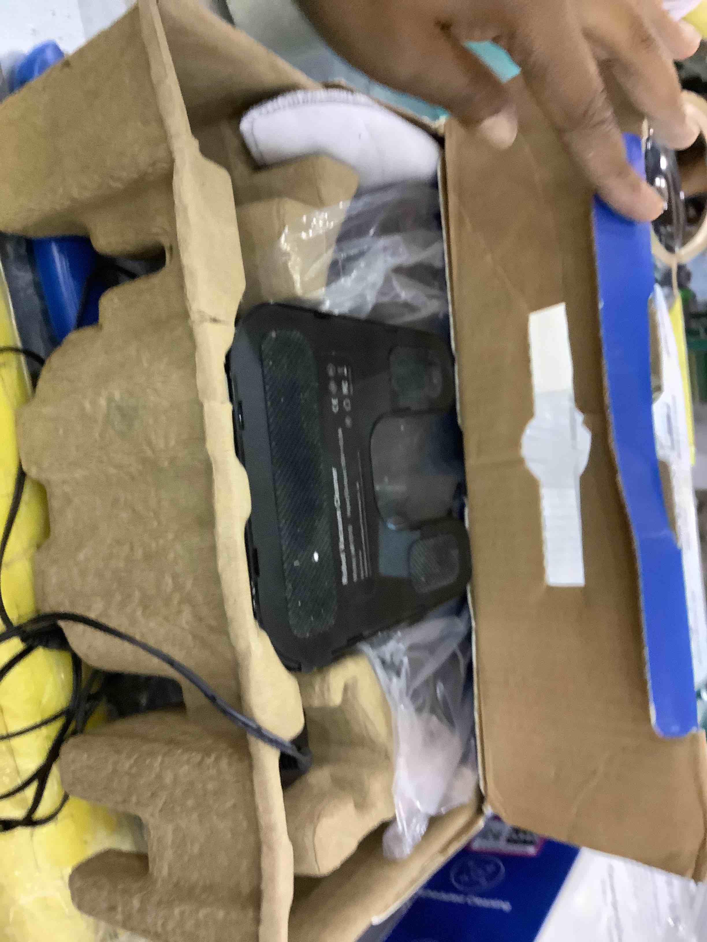 https://s3.amazonaws.com/lotting-images-prod/bidfta/EXS00303344_1691066074912.jpeg