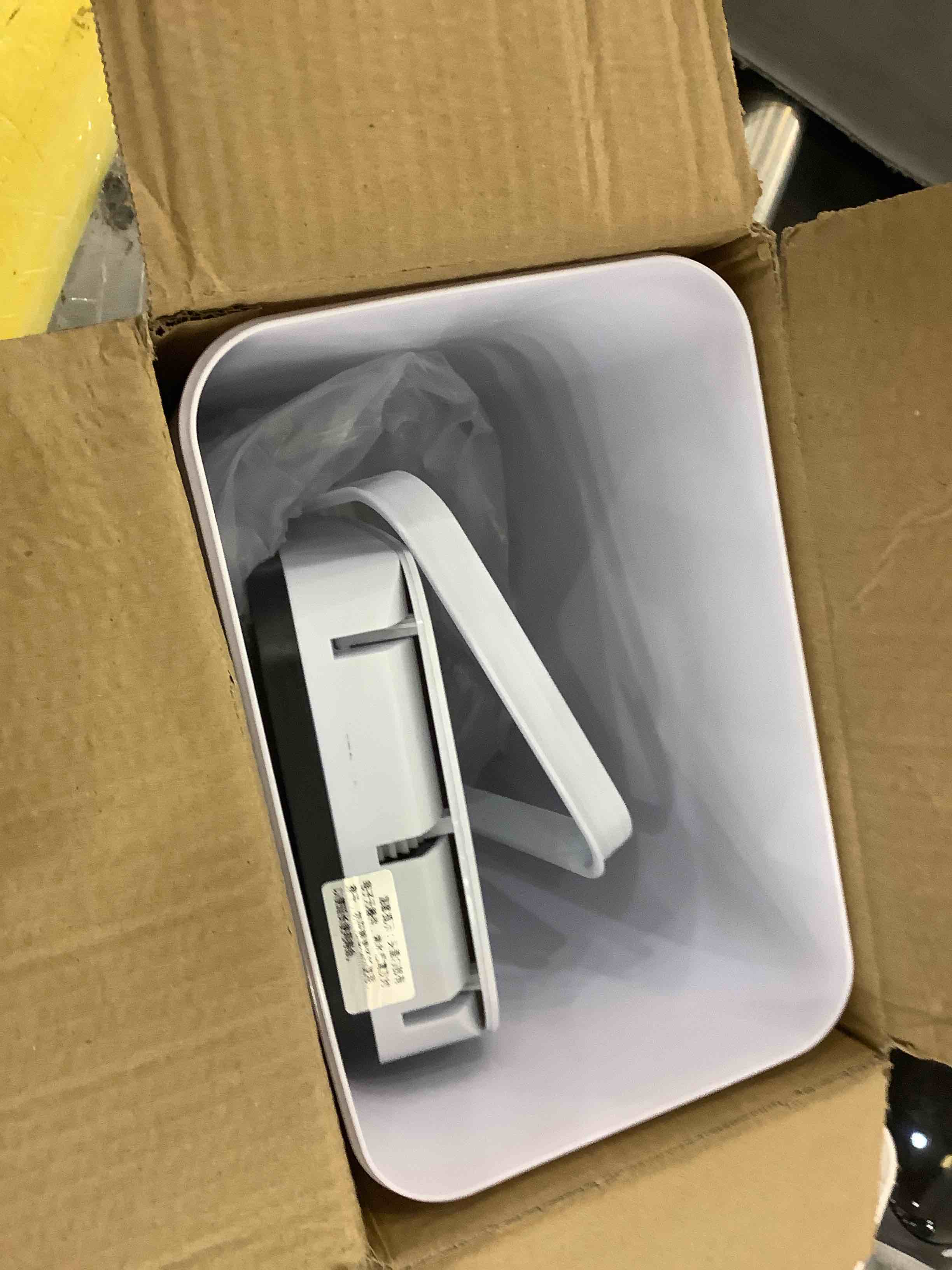 https://s3.amazonaws.com/lotting-images-prod/bidfta/EXS00304213_1687542867458.jpeg