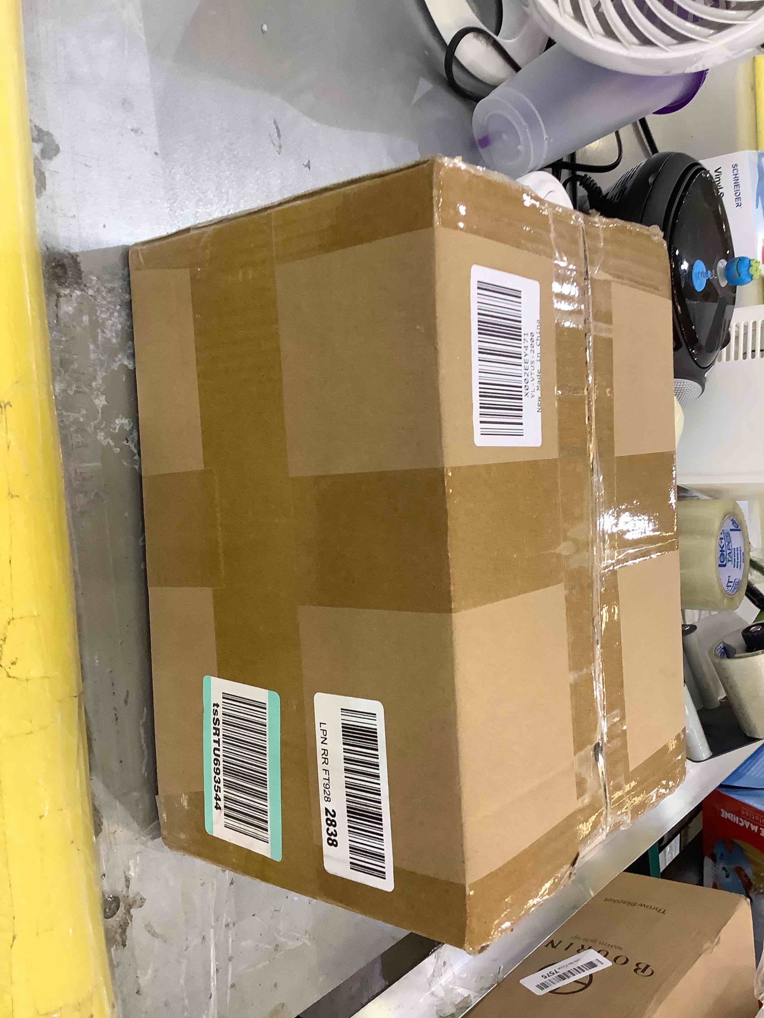 https://s3.amazonaws.com/lotting-images-prod/bidfta/EXS00304214_1687545111382.jpeg