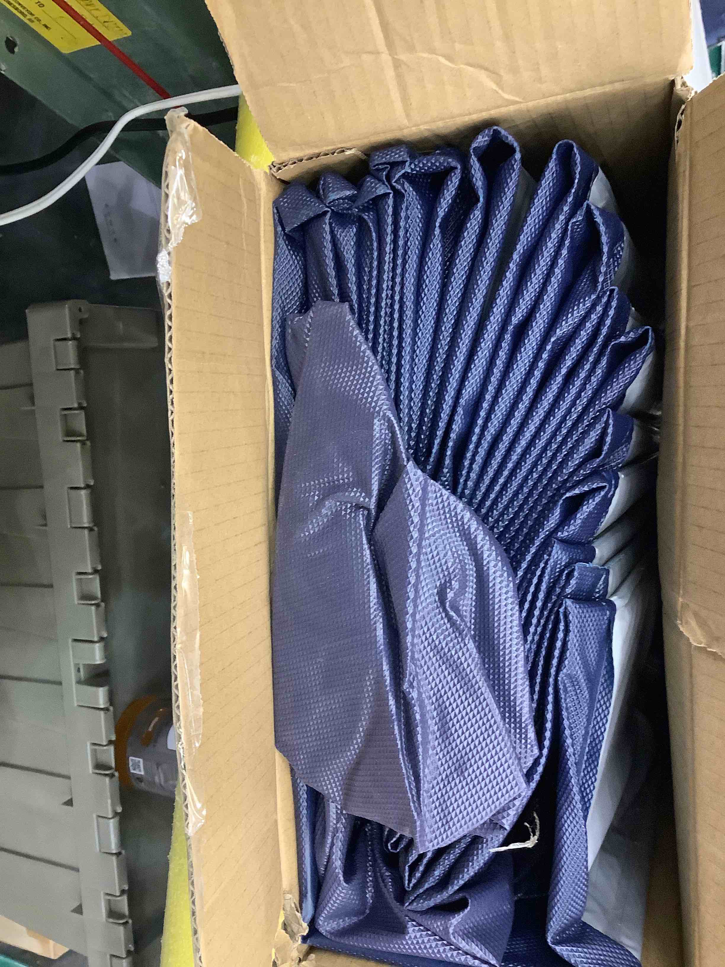 https://s3.amazonaws.com/lotting-images-prod/bidfta/EXS00304354_1687804507334.jpeg