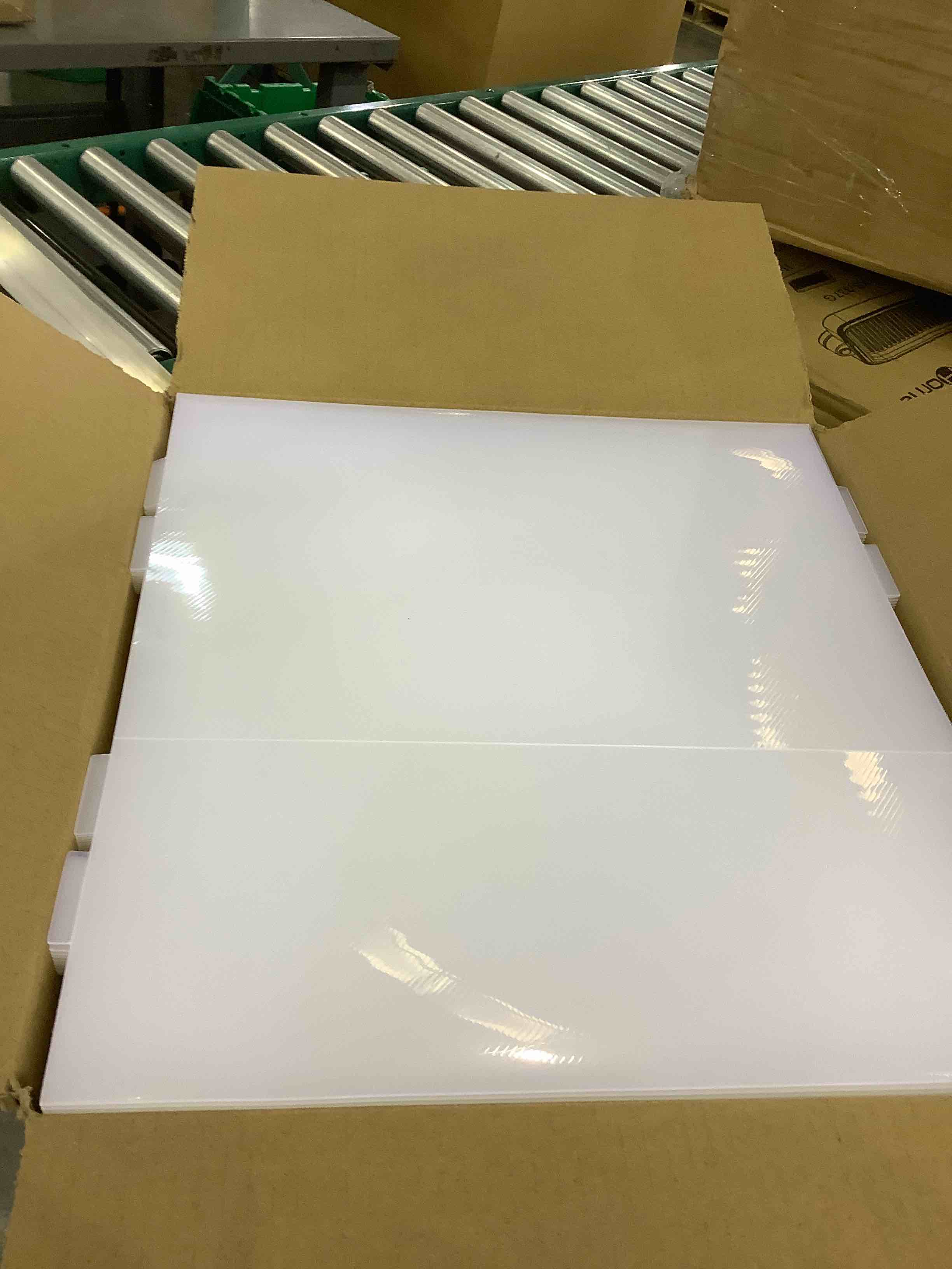 https://s3.amazonaws.com/lotting-images-prod/bidfta/EXS00304493_1687886499731.jpeg