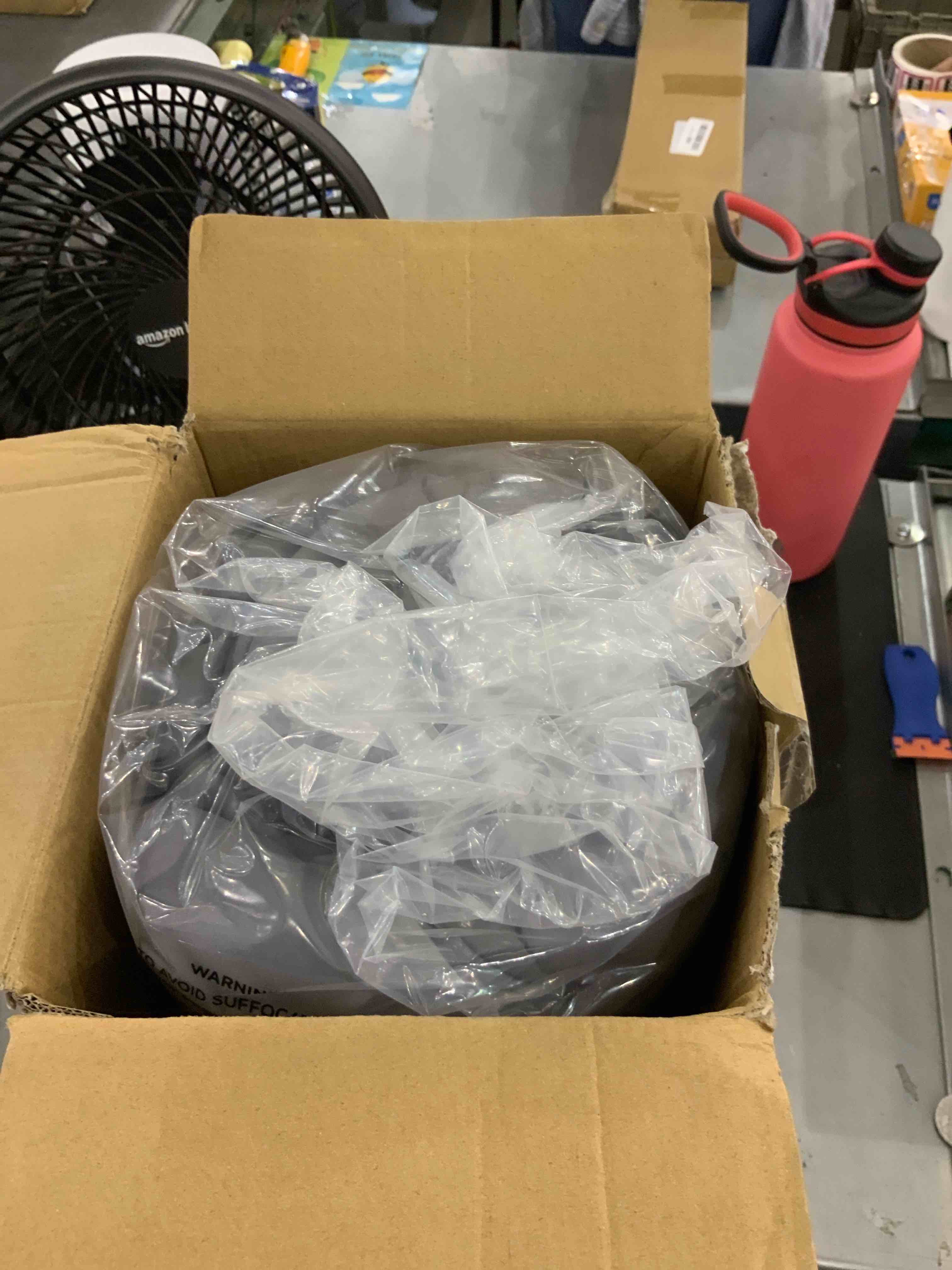 https://s3.amazonaws.com/lotting-images-prod/bidfta/EXS00305225_1692102954958.jpeg