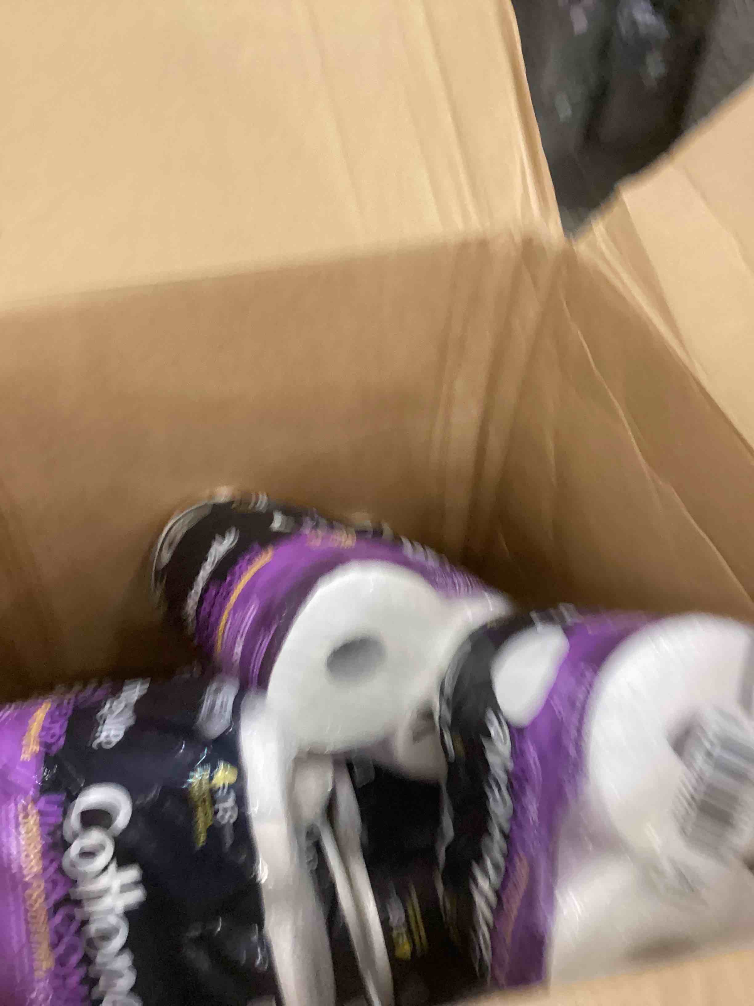 https://s3.amazonaws.com/lotting-images-prod/bidfta/EXS00305336_1692631885468.jpeg