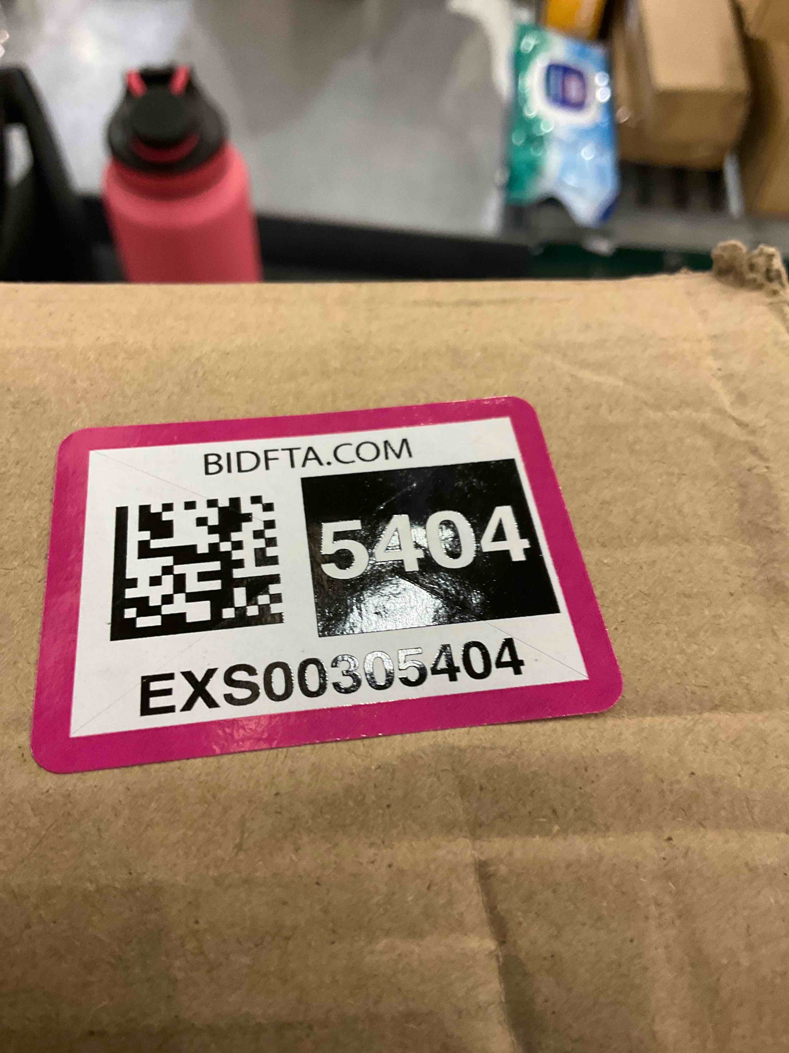 https://s3.amazonaws.com/lotting-images-prod/bidfta/EXS00305404_1693312527000.jpeg