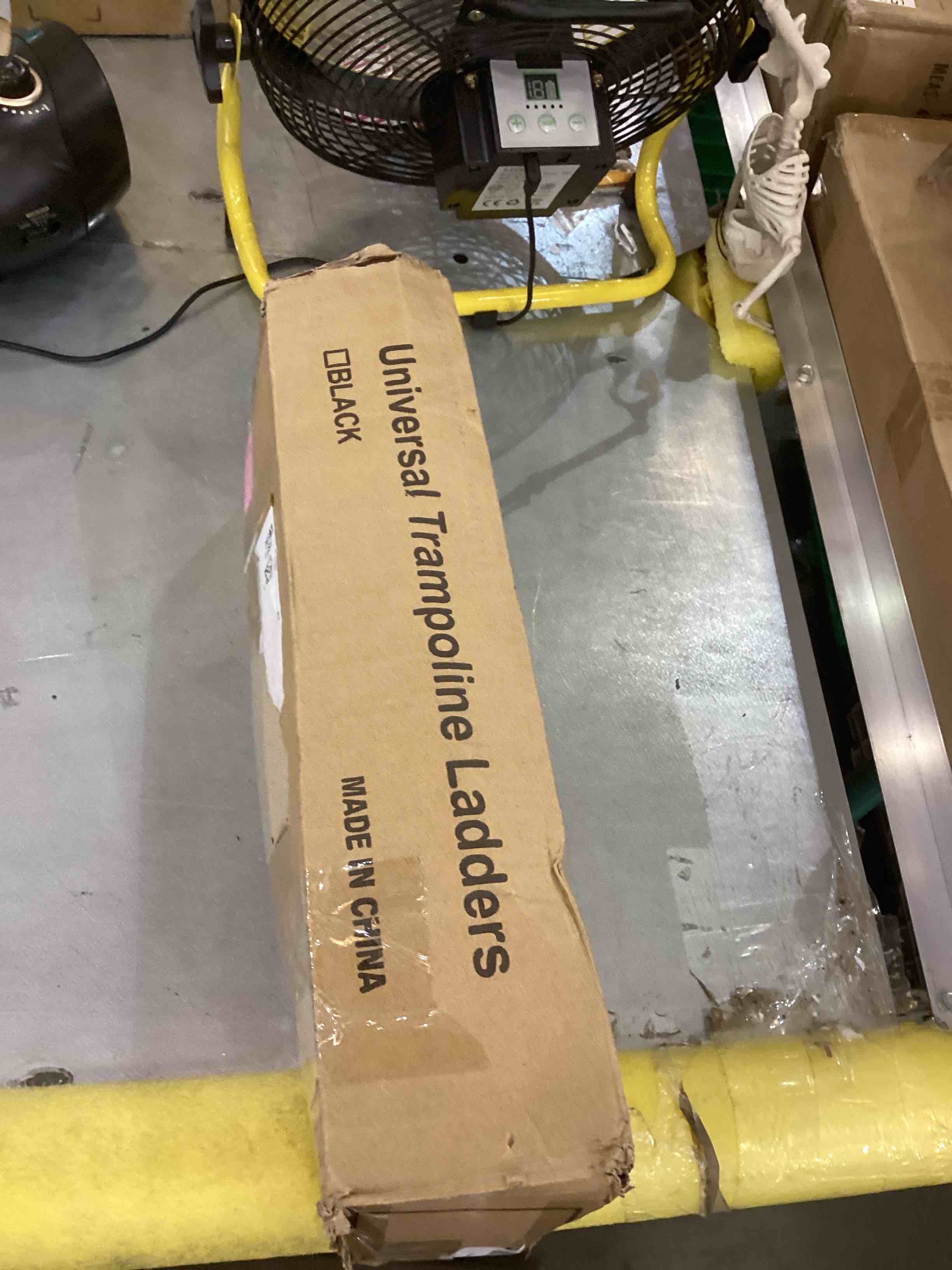 https://s3.amazonaws.com/lotting-images-prod/bidfta/EXS00305710_1689172623455.jpeg