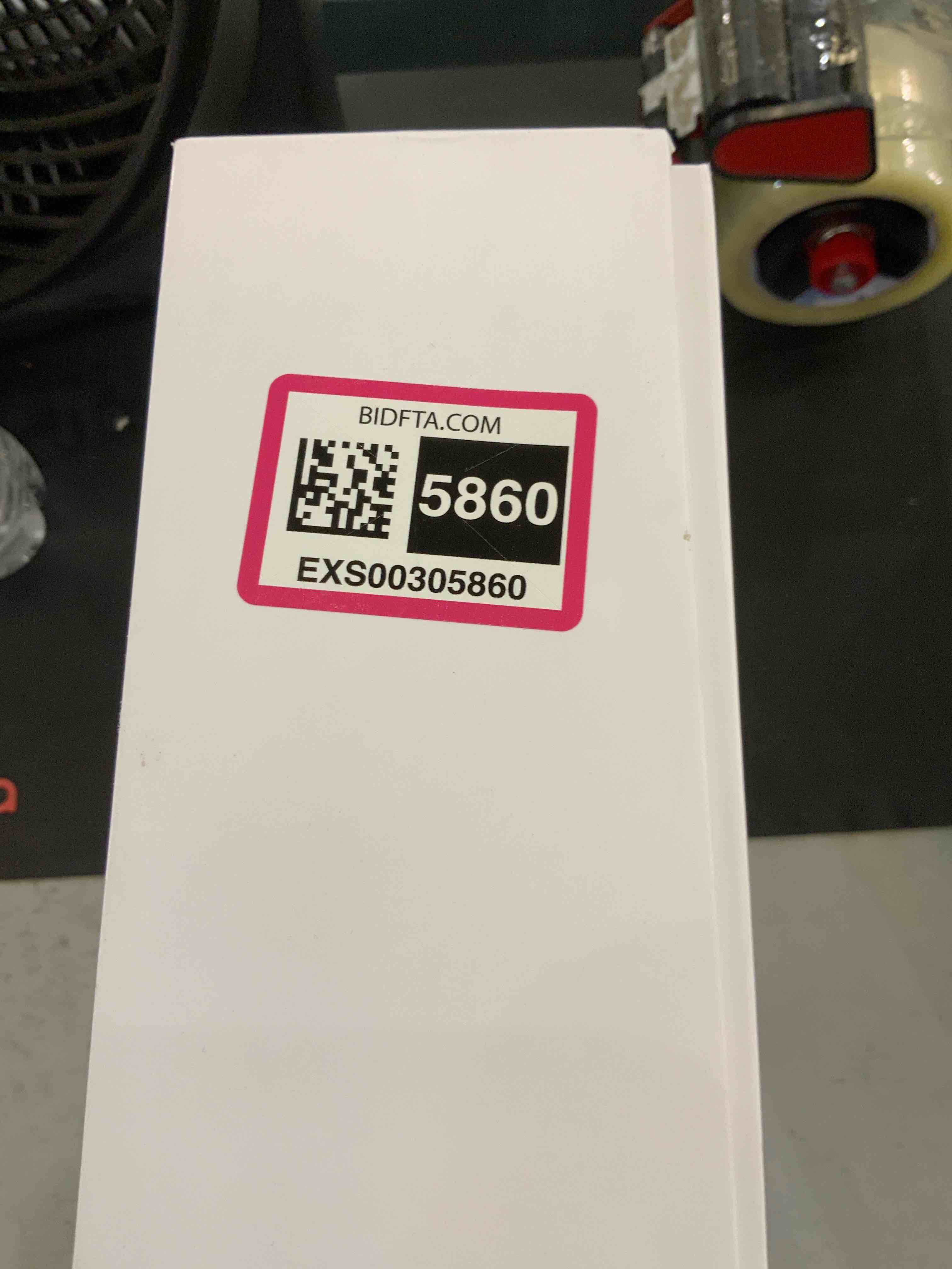 Car Air Purifier with H13 True HEPA Filter: Car Portable Air purifier for Exhaust Fumes, VOC, Smoke, Odors, and Bacteria, 99.9% Removal to 0.1 Microns - Air purifier for Car Traveling Bedroom (grey)