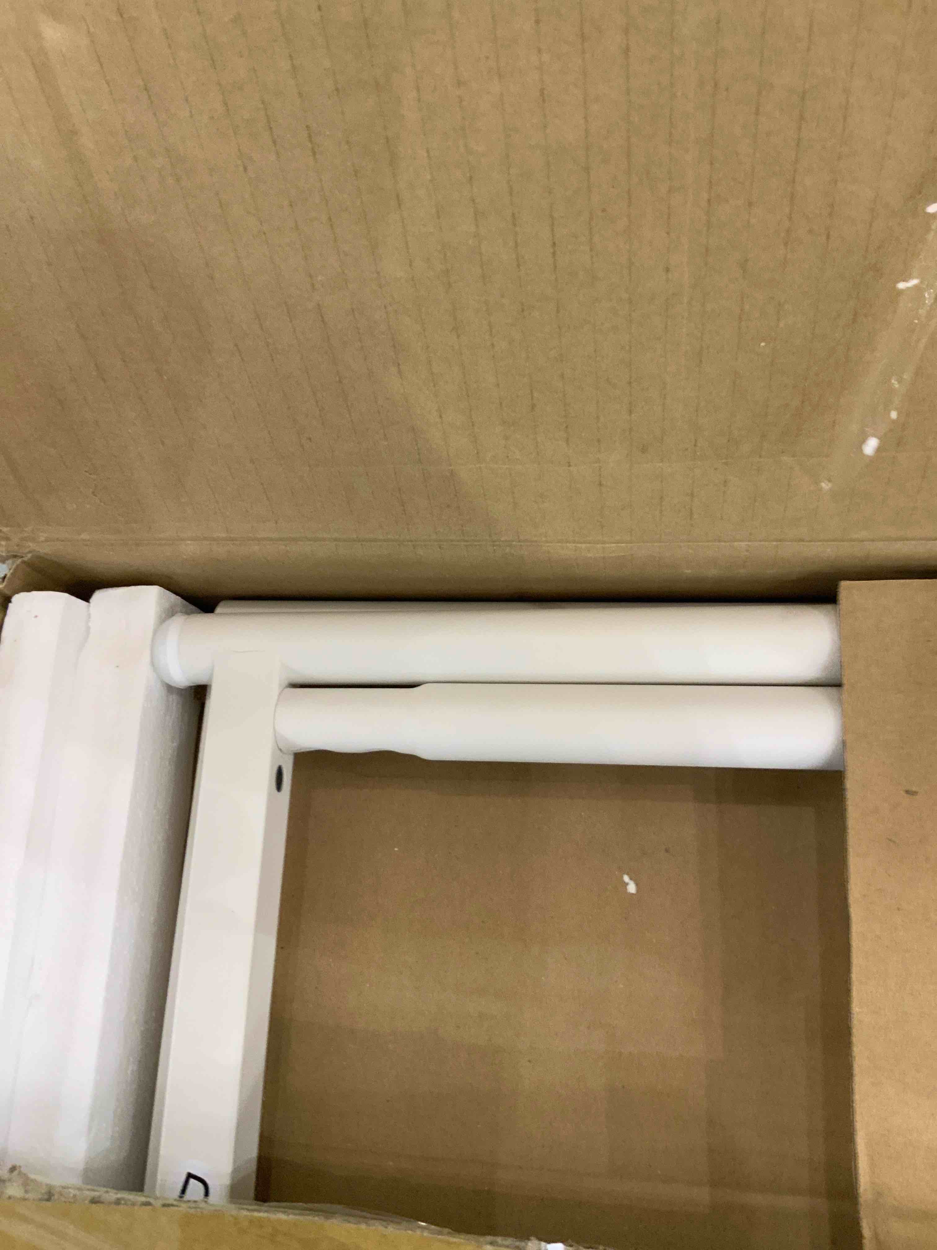 https://s3.amazonaws.com/lotting-images-prod/bidfta/EXS00305905_1689688546021.jpeg