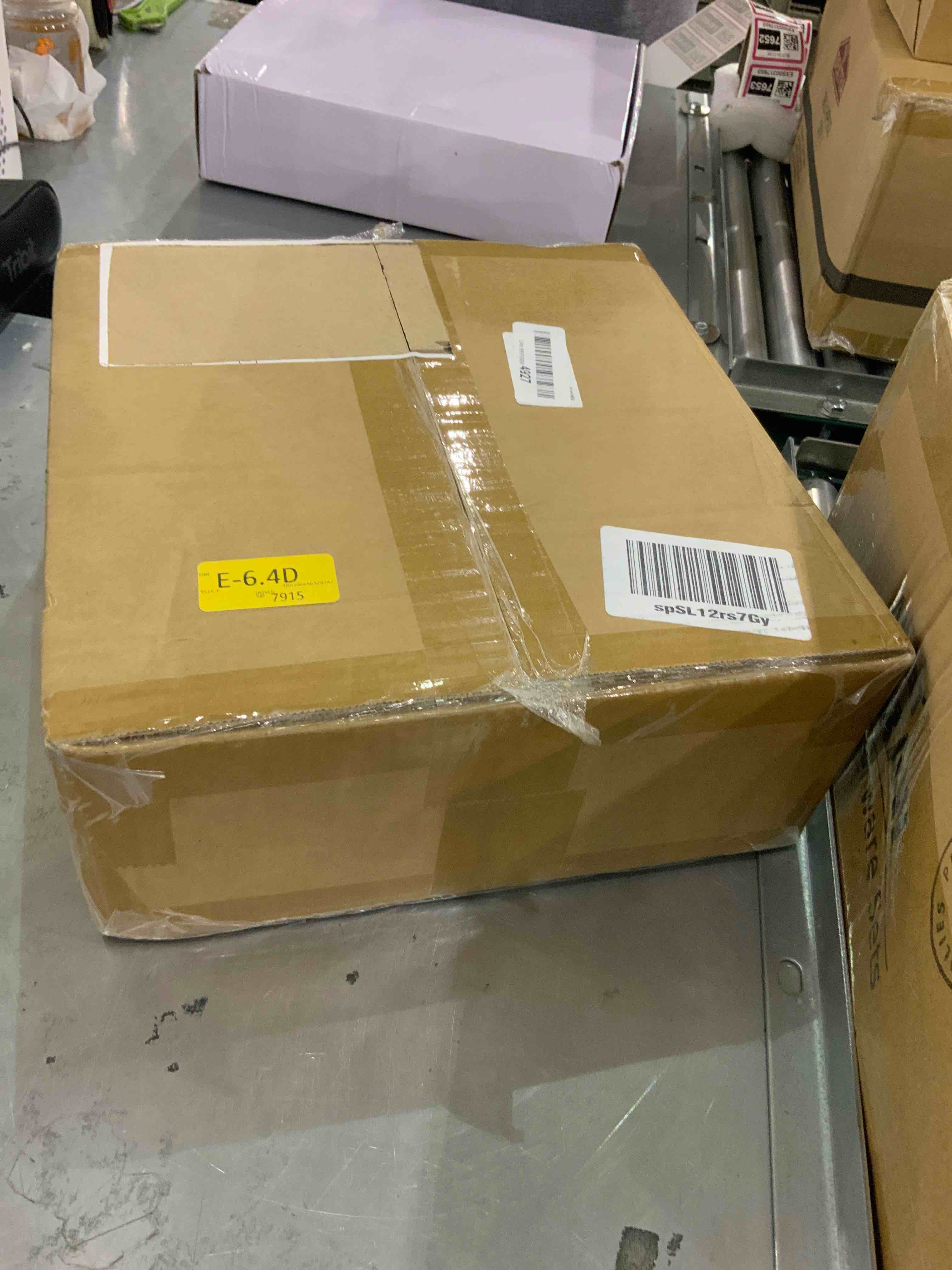 https://s3.amazonaws.com/lotting-images-prod/bidfta/EXS00306898_1688063913592.jpeg