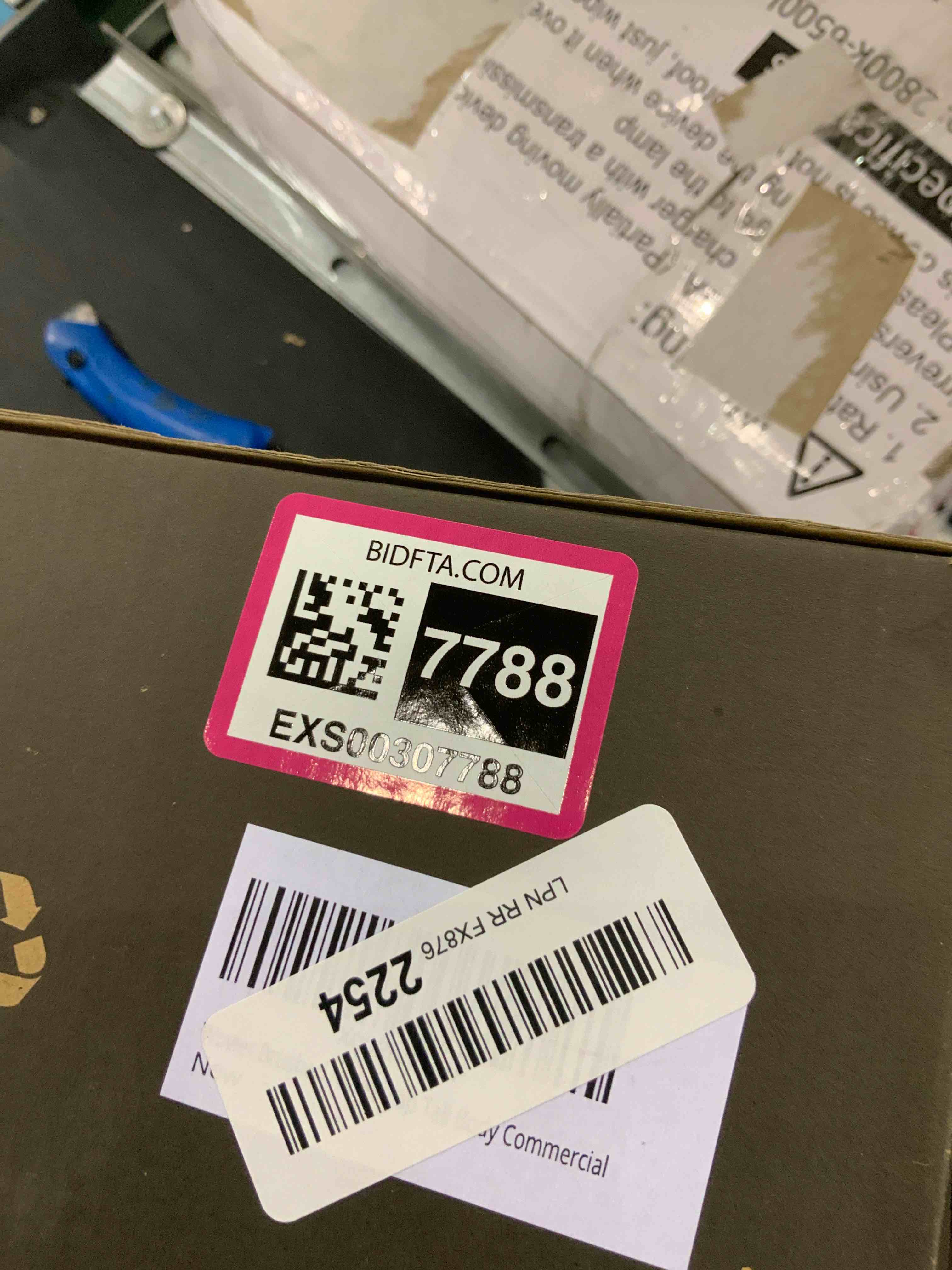 https://s3.amazonaws.com/lotting-images-prod/bidfta/EXS00307788_1689333216453.jpeg