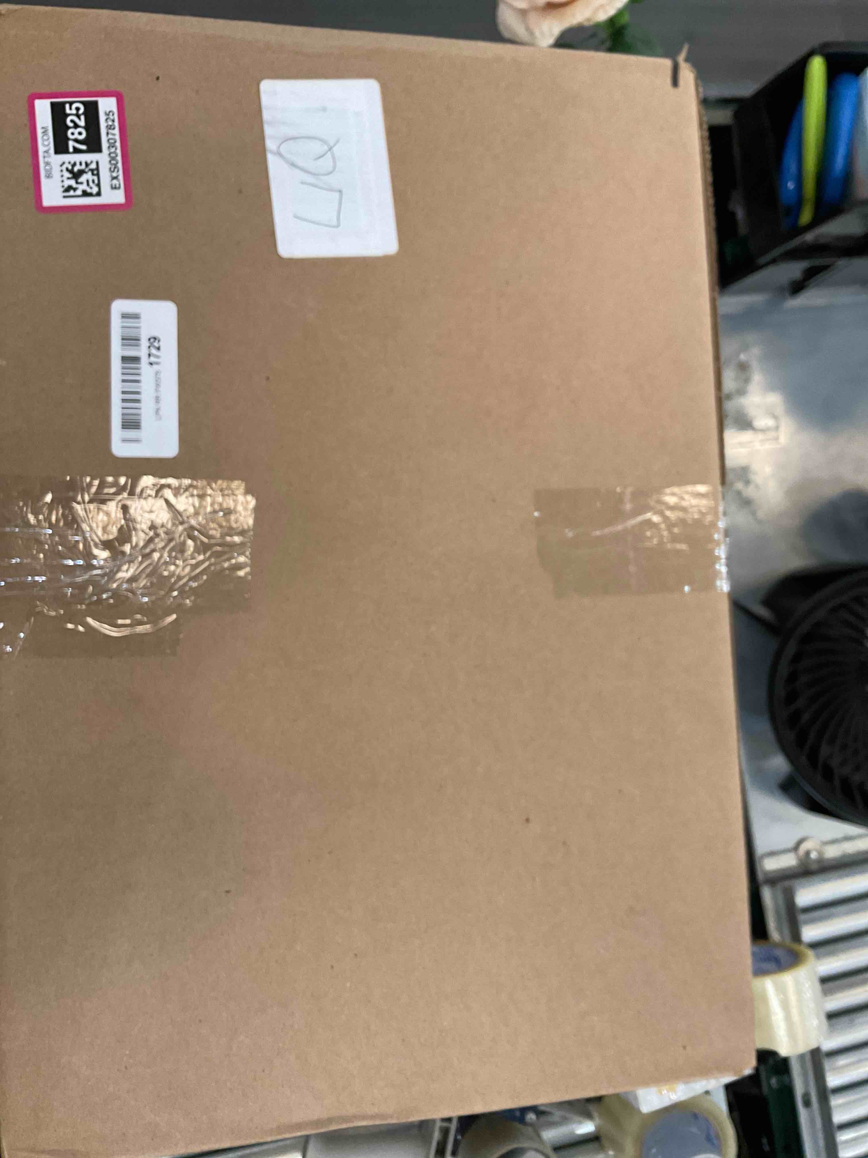 https://s3.amazonaws.com/lotting-images-prod/bidfta/EXS00307825_1689186565137.jpeg