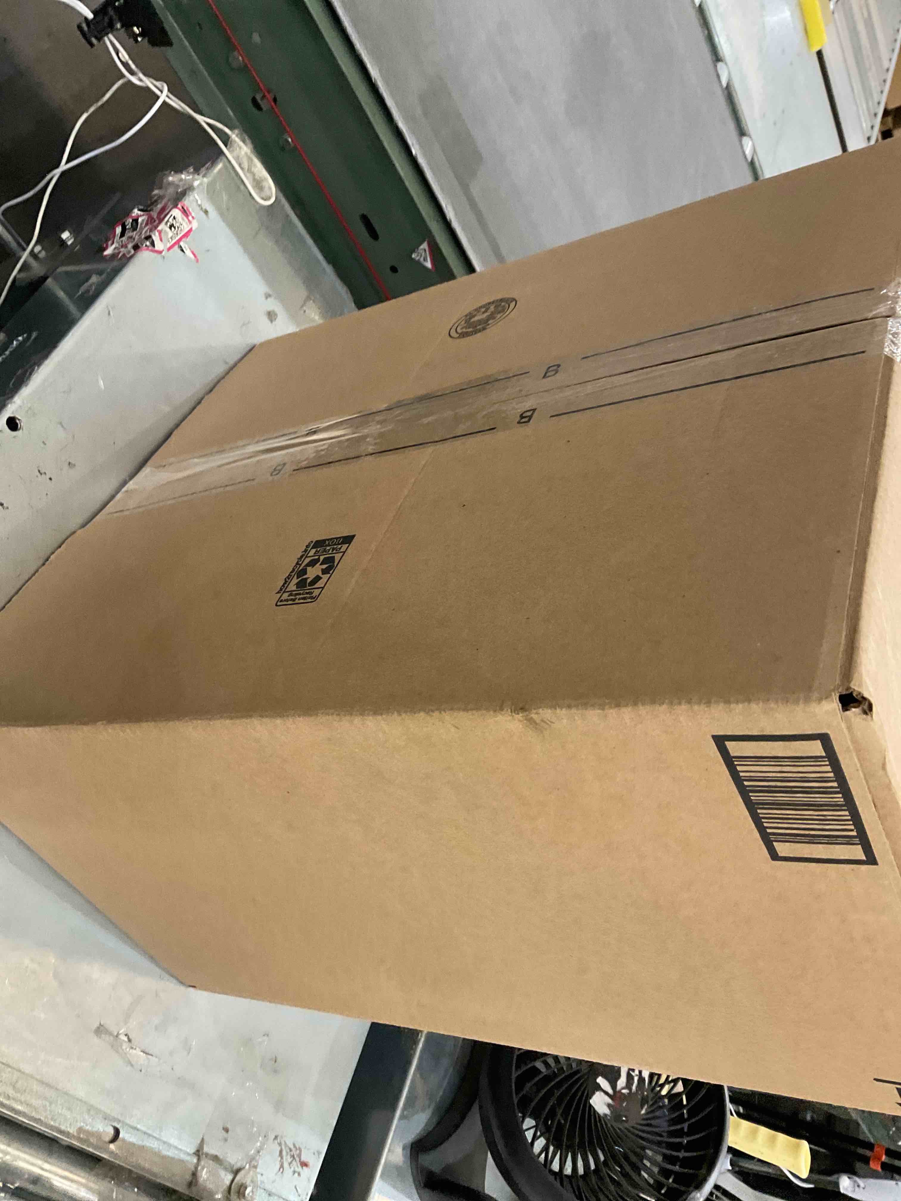 https://s3.amazonaws.com/lotting-images-prod/bidfta/EXS00307825_1689186568116.jpeg