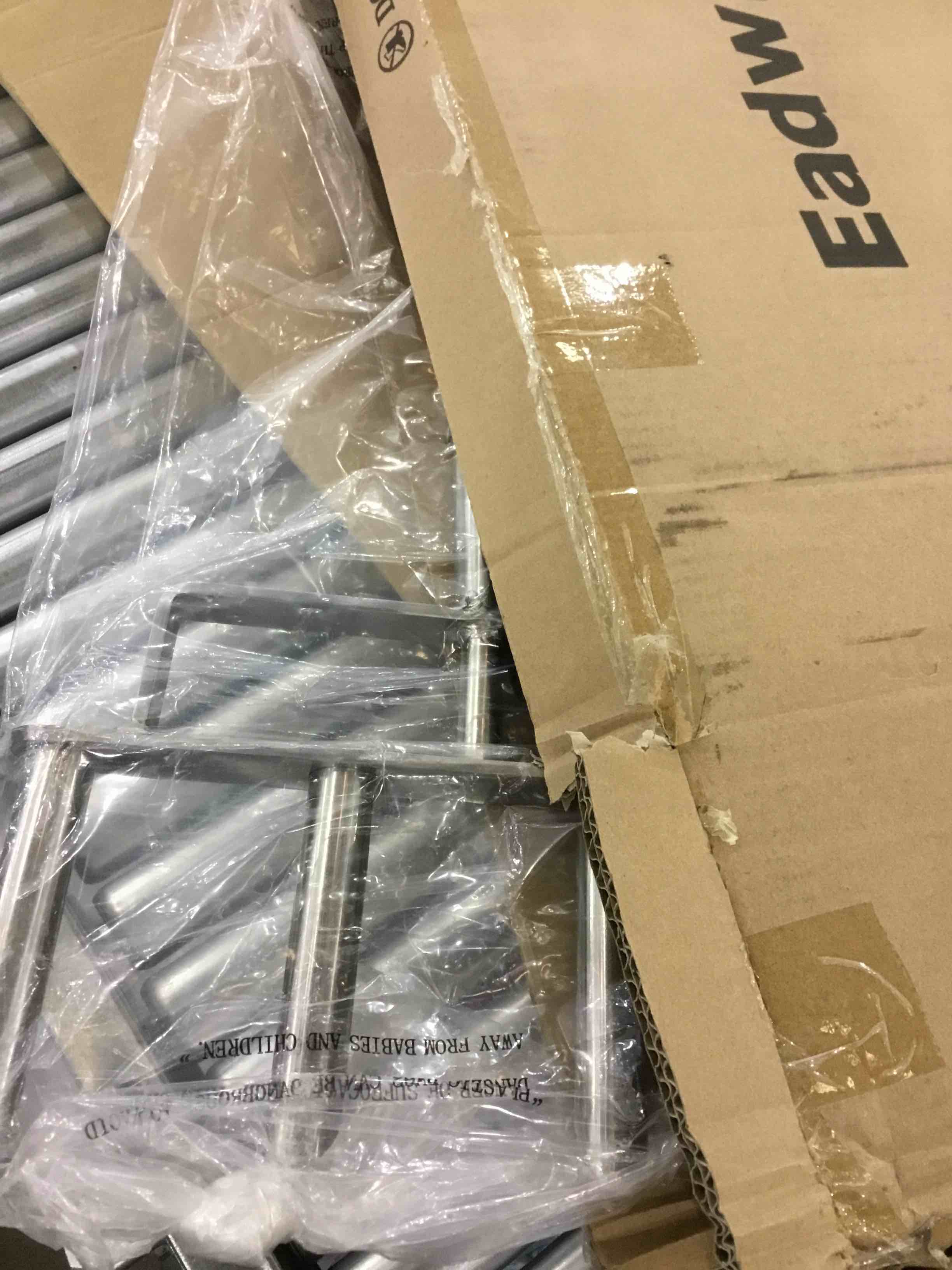 https://s3.amazonaws.com/lotting-images-prod/bidfta/EXS00308029_1687442515630.jpeg