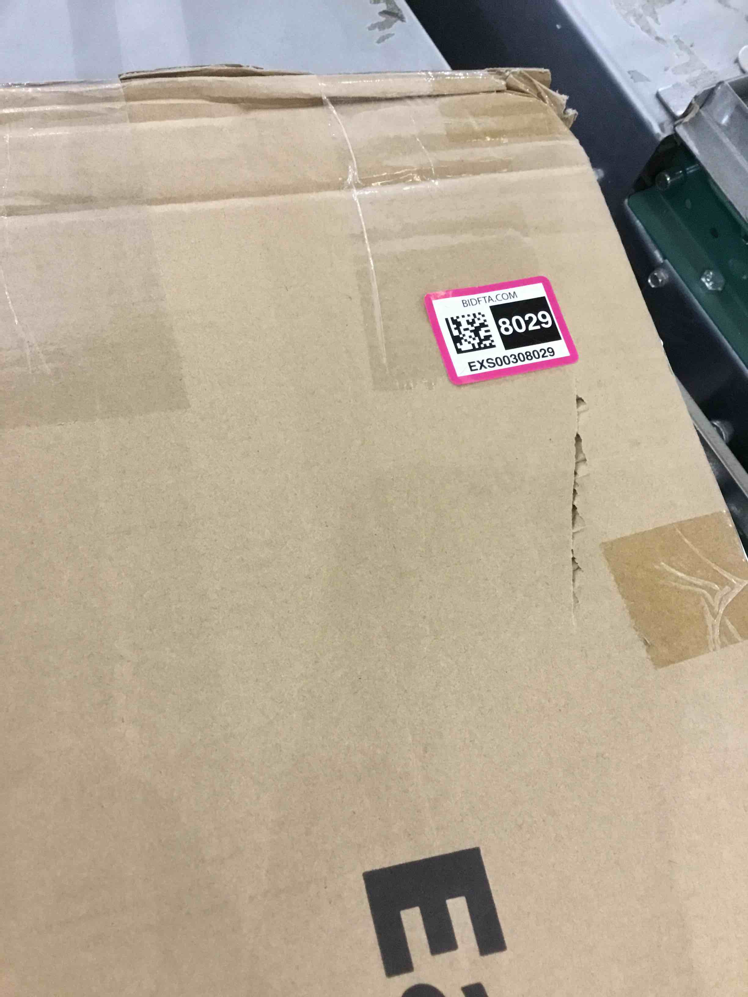 https://s3.amazonaws.com/lotting-images-prod/bidfta/EXS00308029_1687442559638.jpeg