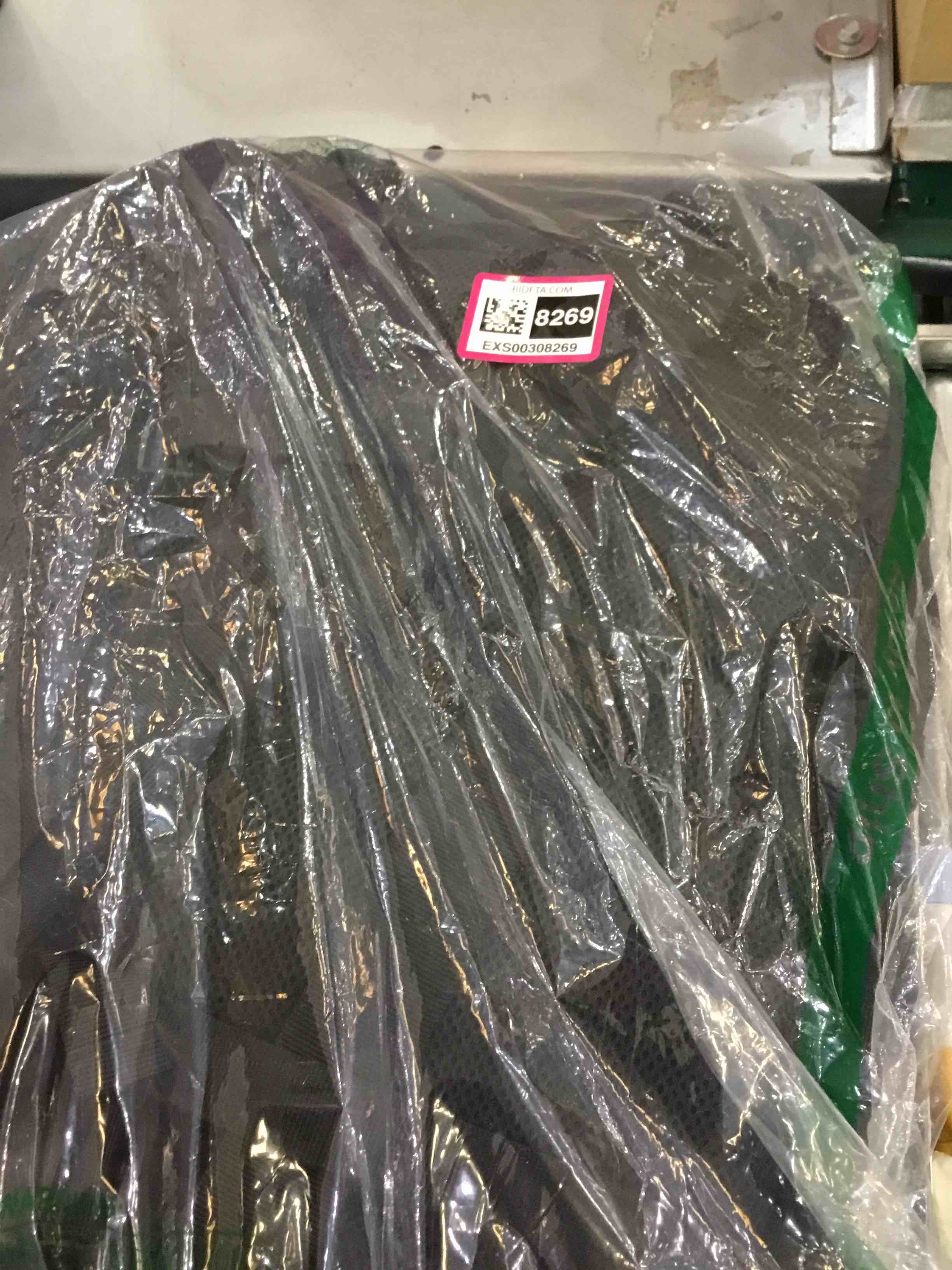 https://s3.amazonaws.com/lotting-images-prod/bidfta/EXS00308269_1687545672296.jpeg